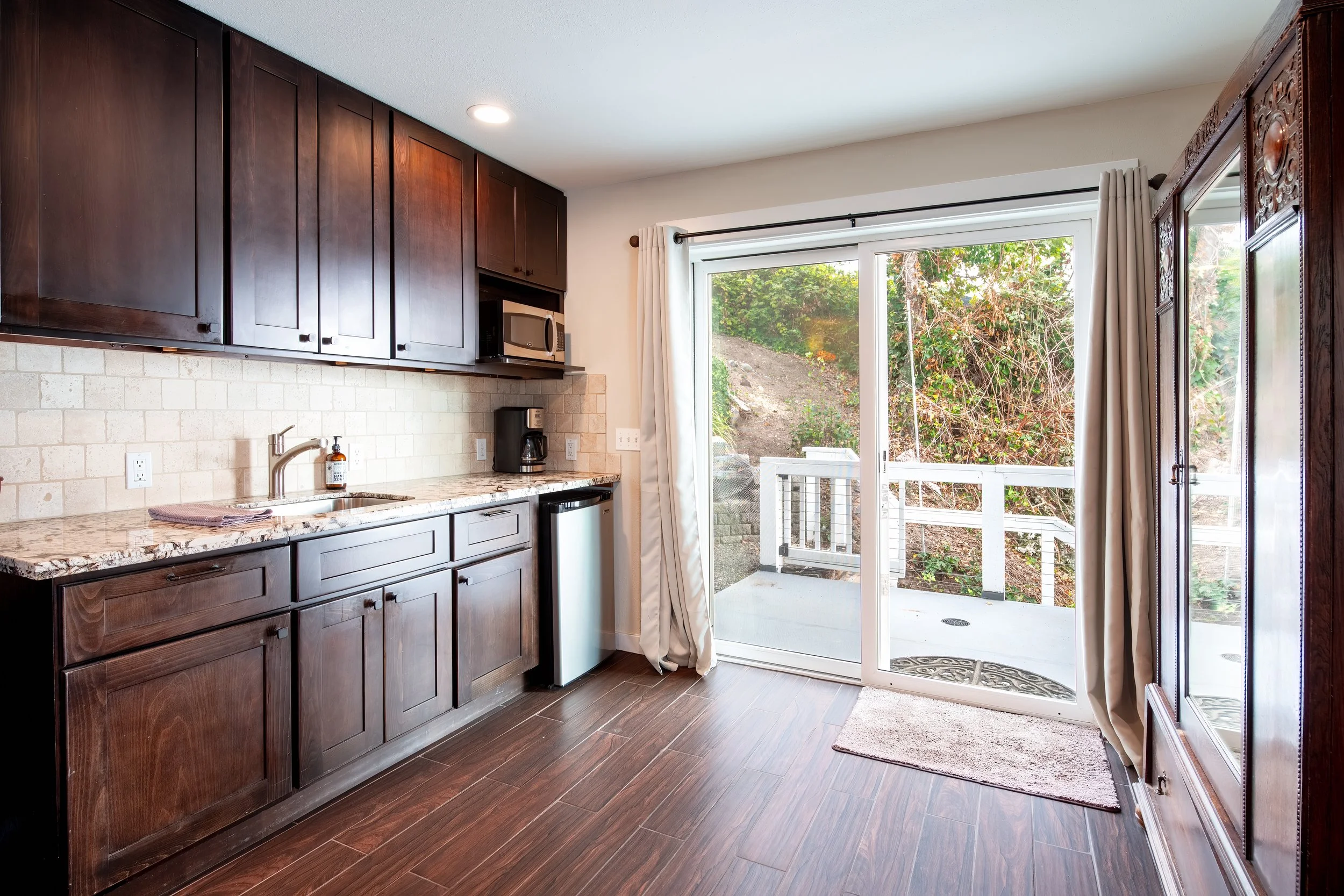 Captains House -1.jpg