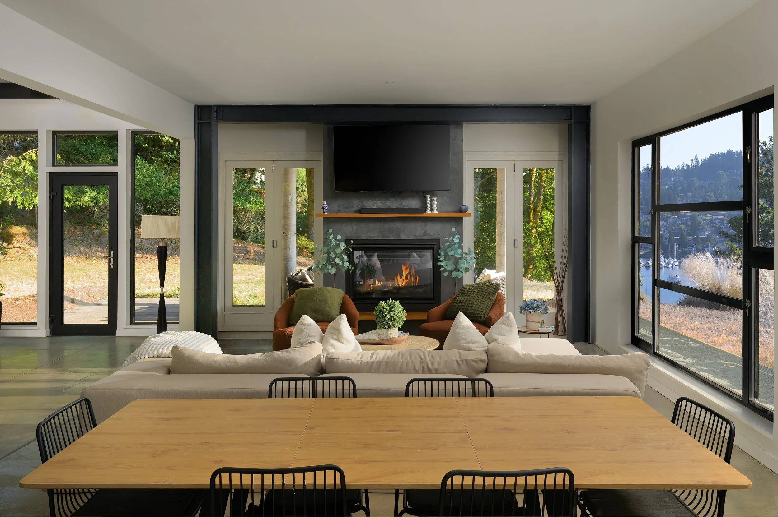 Interior_Living.jpg