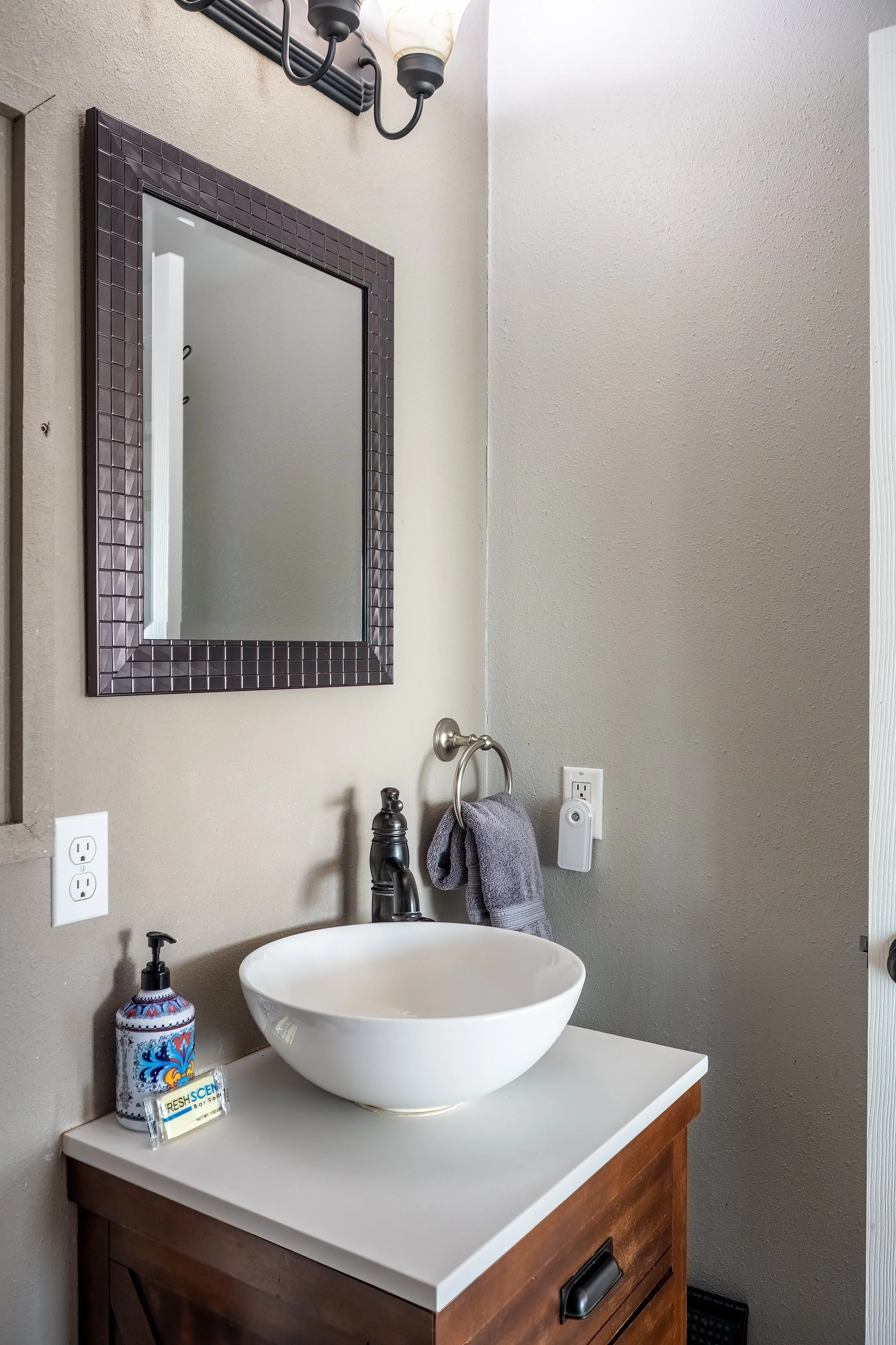 Captains House -39.jpg