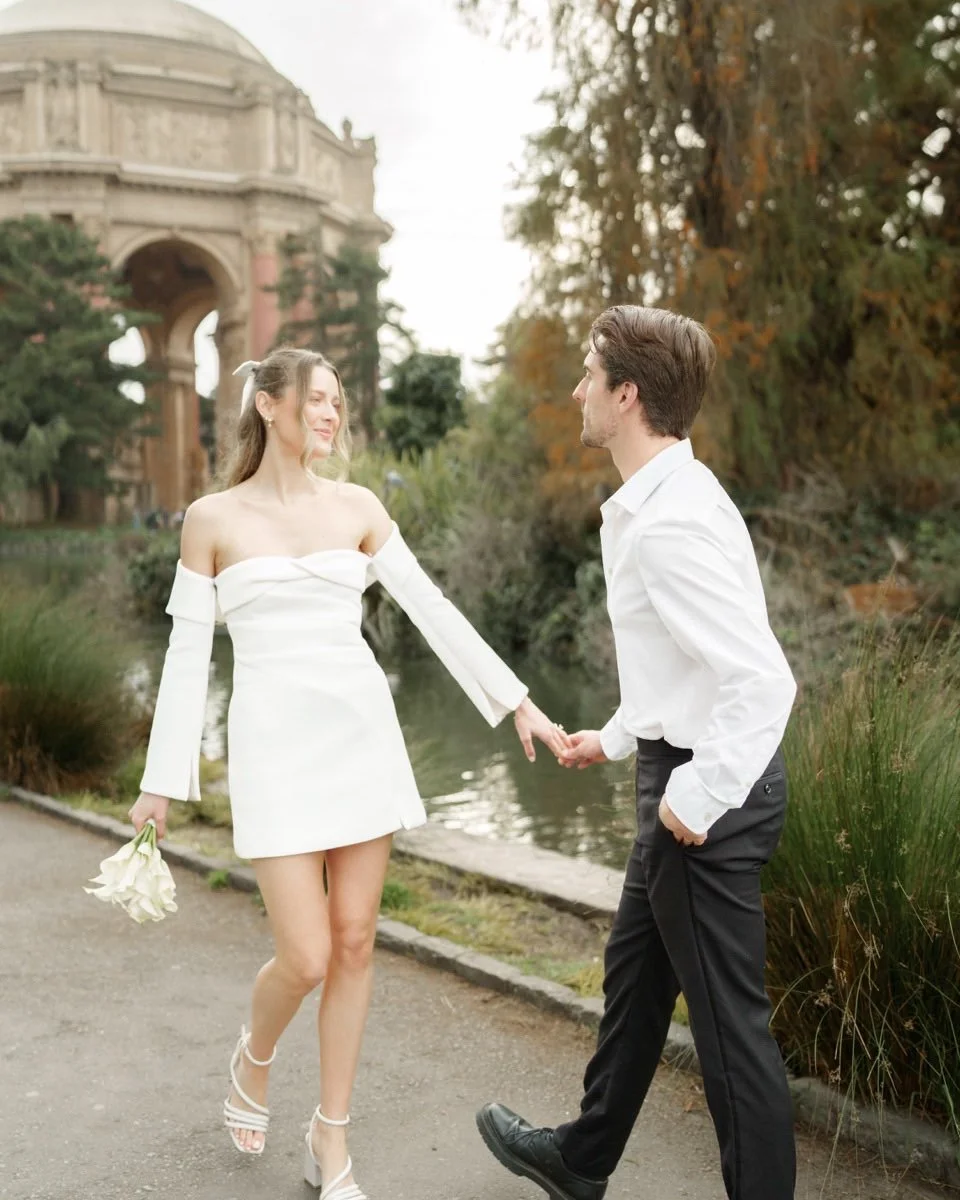 Happy Sunday! ✨ Just one month until I'm back in San Francisco with my camera in hand! This city has always been my perfect escape - just a drive away but feels like stepping into another world. Can't wait to wander those iconic streets, discover new