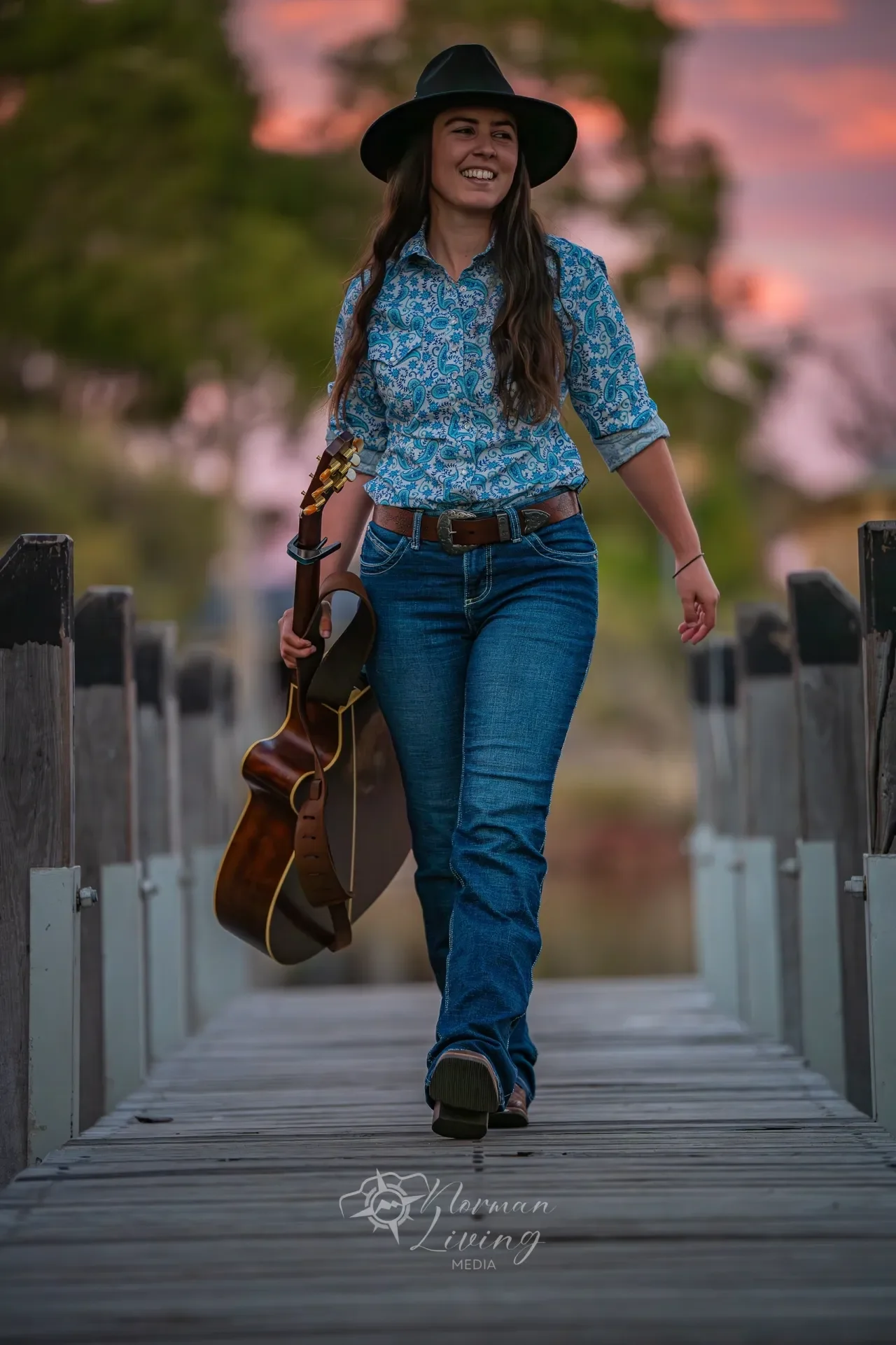 Country Night at Sans with Sally Jane Music