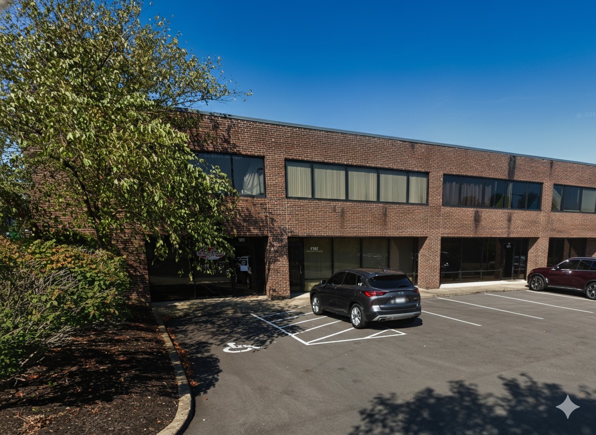 Image of 1942 Campus Pl, Louisville, showing one of D&D's flex spaces available for lease