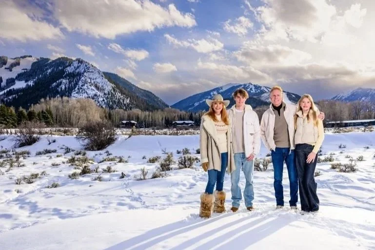 Andrews_Family_Aspen2025-11-14eadcf6-1000.jpg