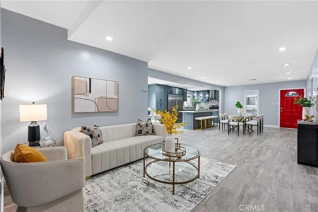 WhatsApp Image 2025-06-12 at 4.55.51 PM (17).jpeg