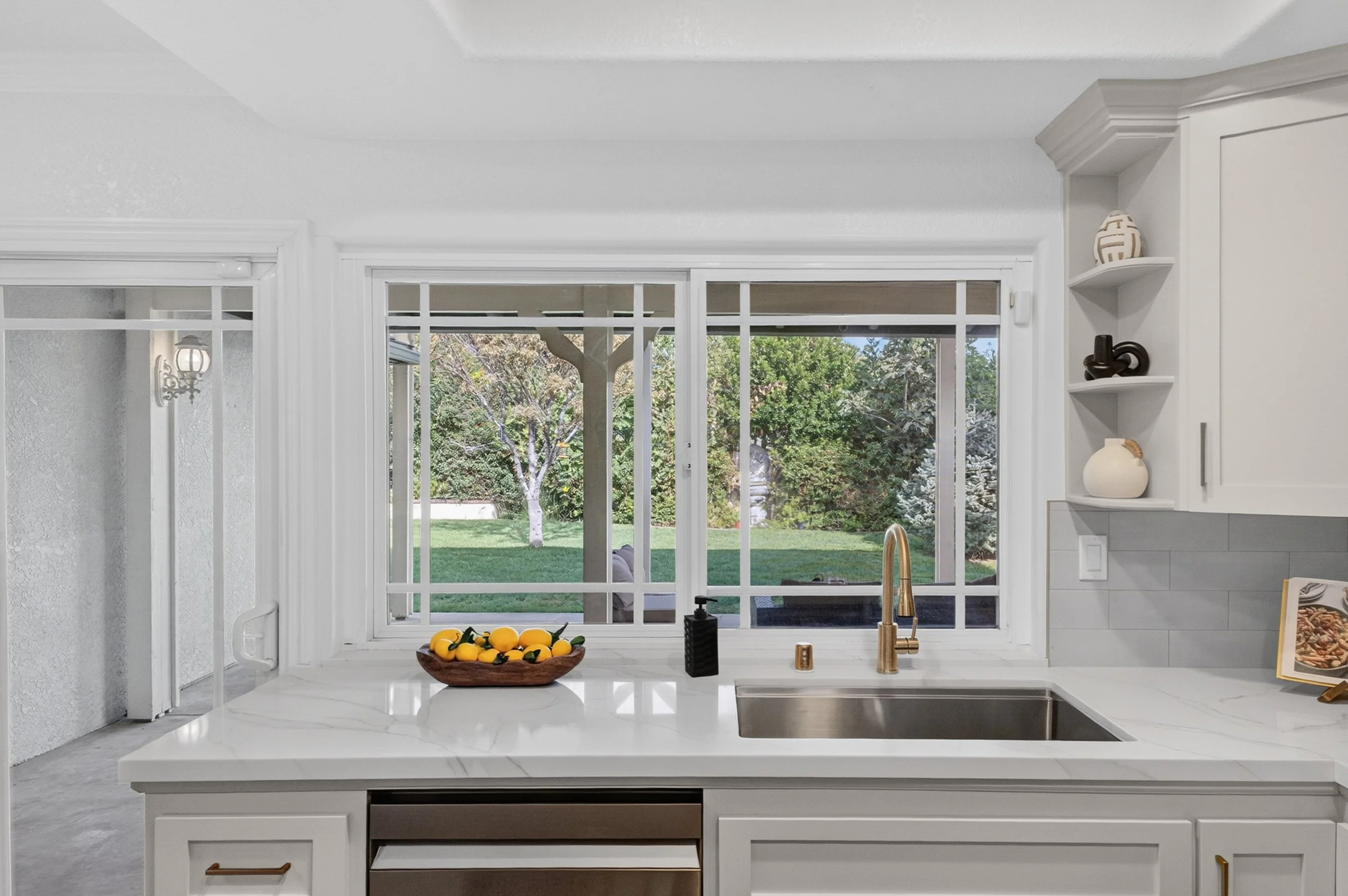 AE-1690-north-mulberry-avenue-49.jpg