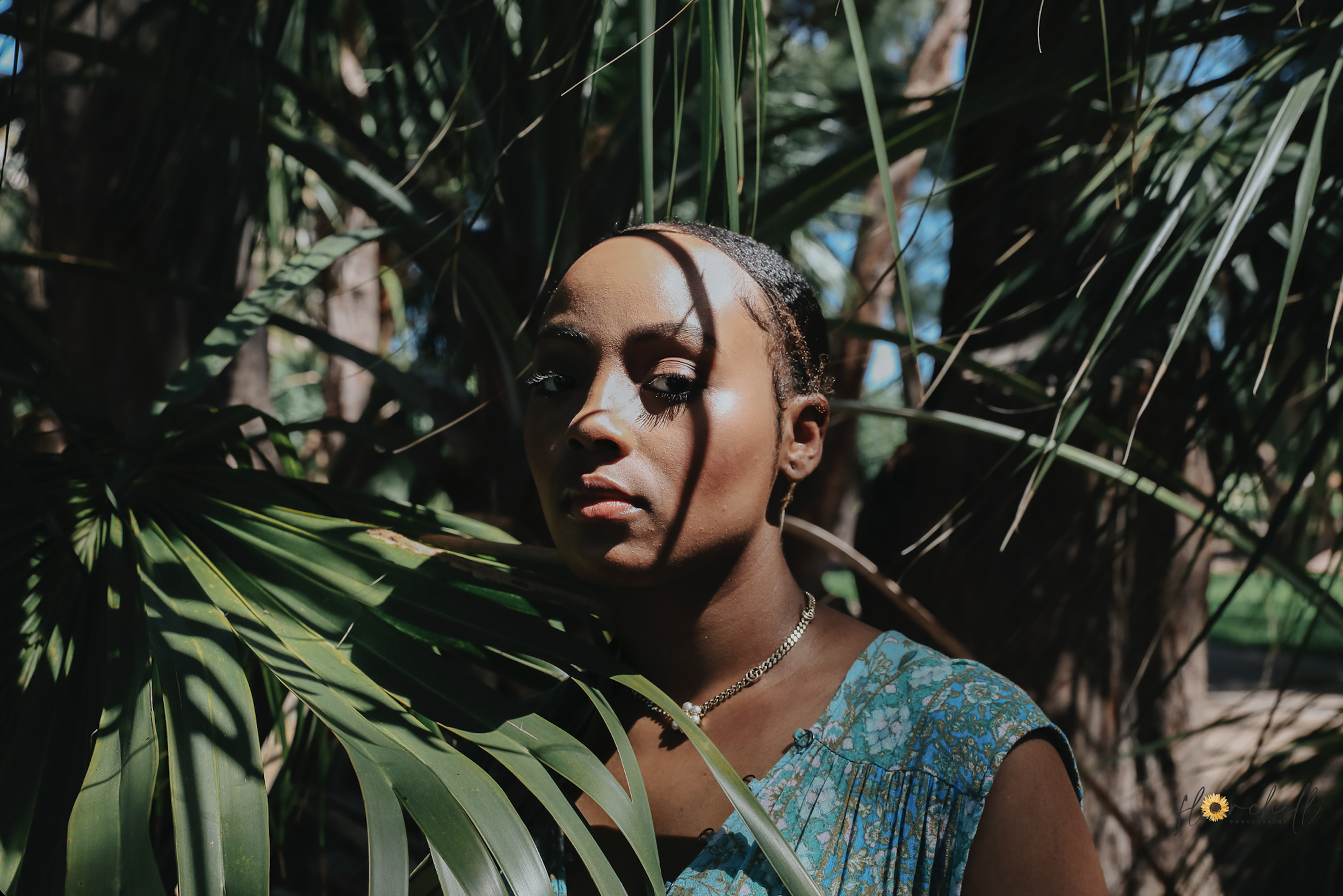 Flor Michel: Held by Palms, Untouched by Noise