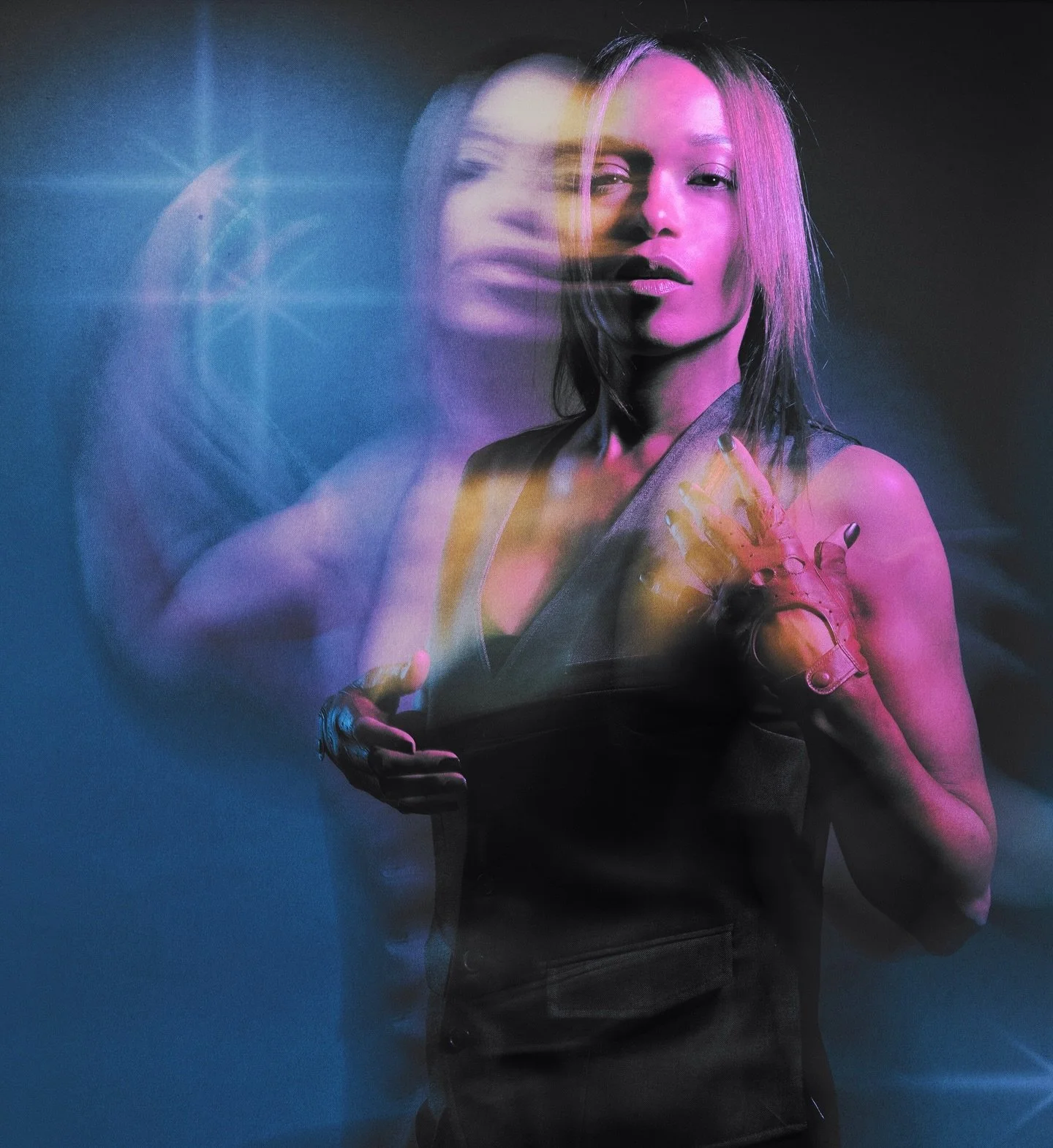slow shutter speed warriors rise ! 

#studiophotography #colorphotography #fashionphotography #dallasphotographer #protraitphotography #photography #fineartportrait