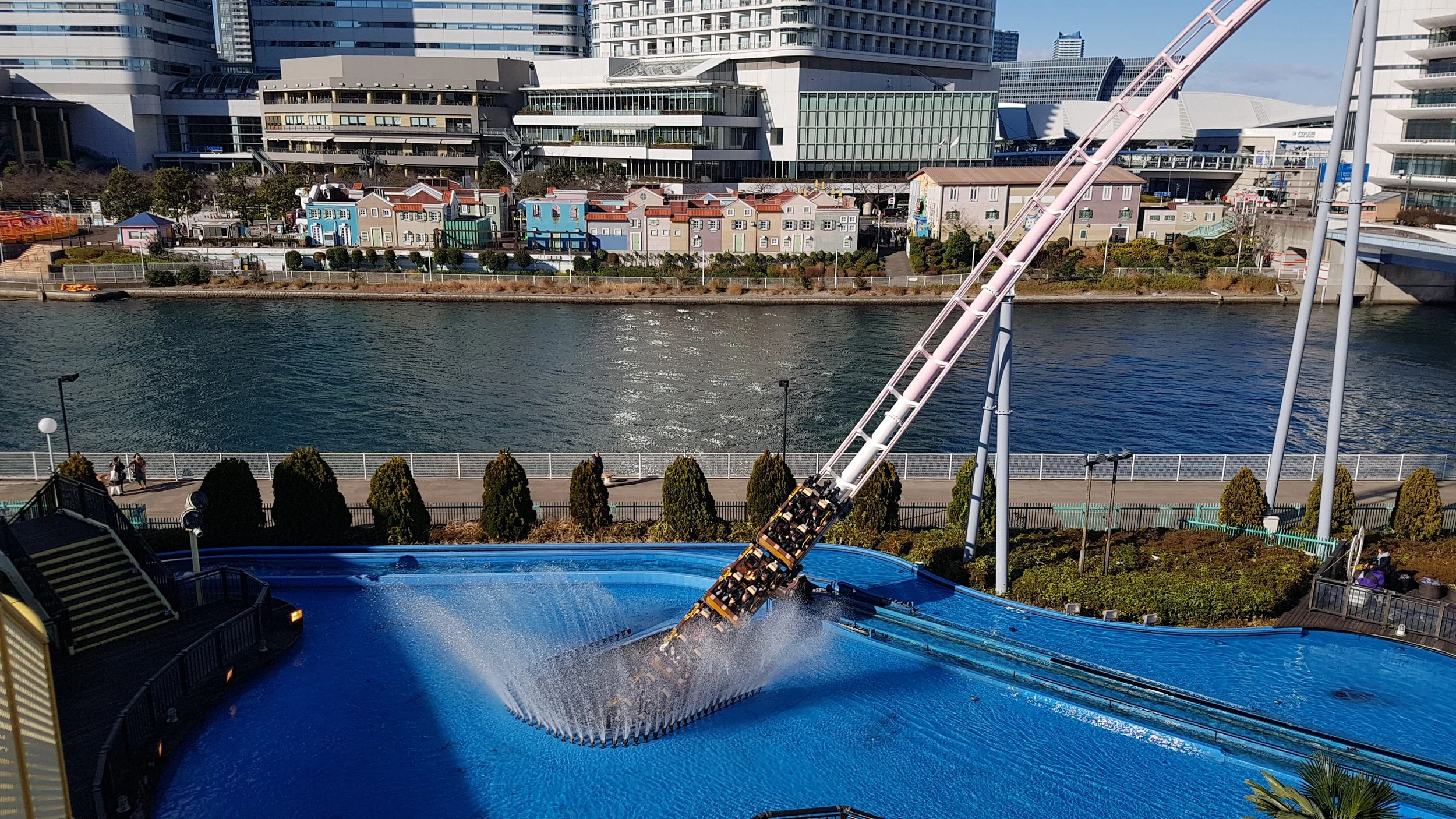 Yokohama Cosmoworld - Japan