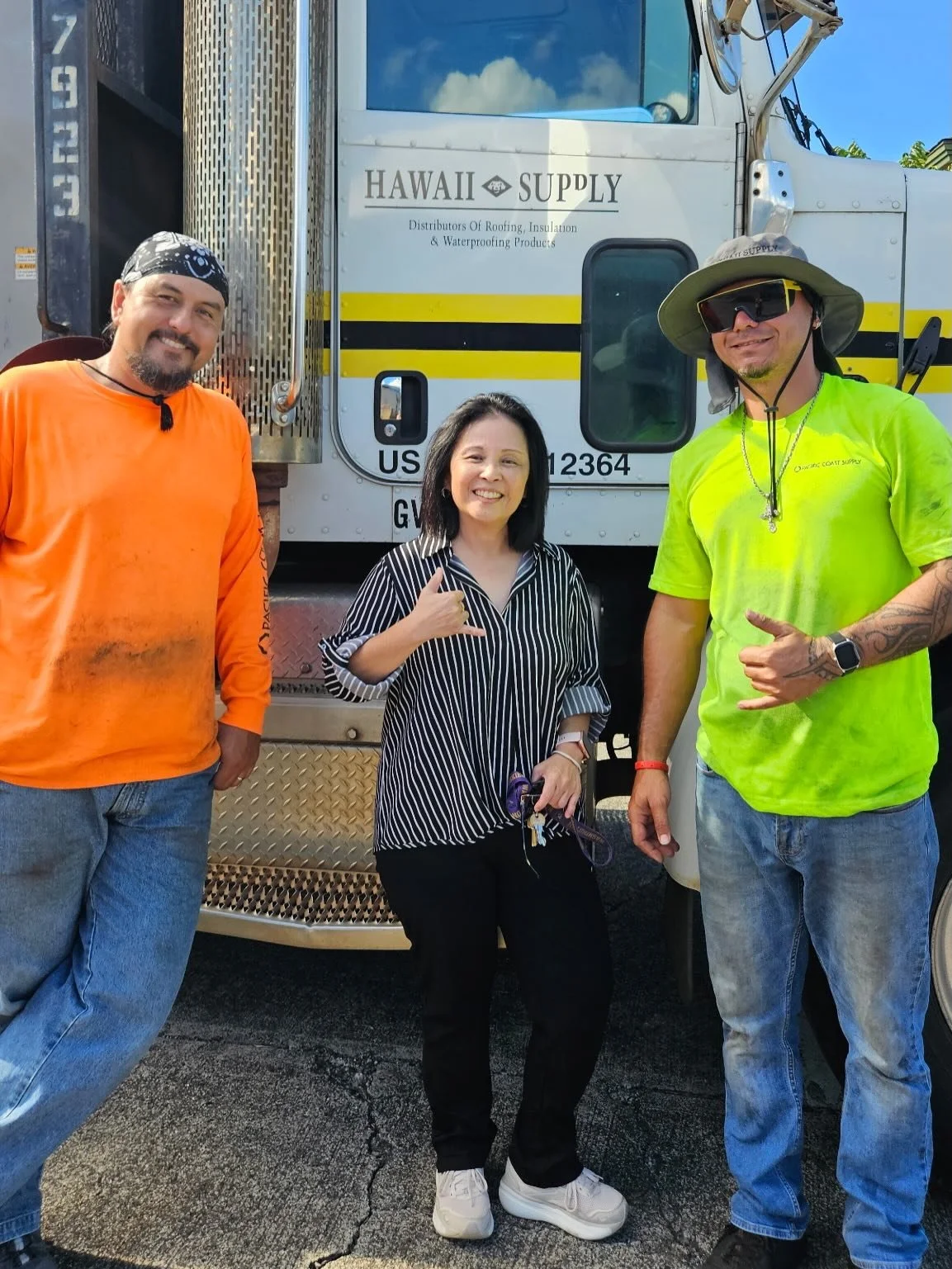 A big mahalo to ROIZ LLC and Hawaii Supply for donating their services to remove our old A/C units! Your generosity allows us to repurpose the space for upcoming energy-efficient upgrades to keep our lights shining brightly for our Kalihi community. 