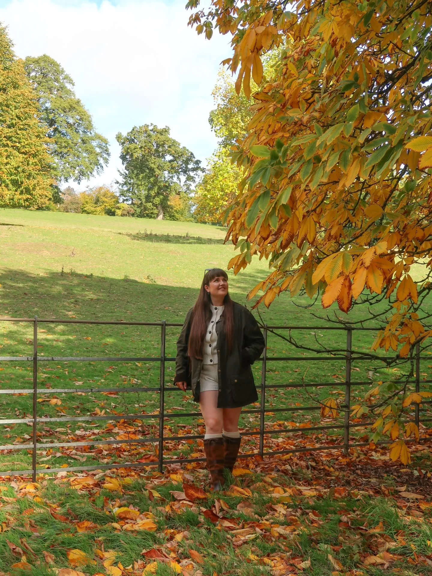 autumn afternoons are made for wandering 🤎🍂🥮🍁

📍1,3,4,6,7,10 @batsforda 
📍2,9 Broadway Tower
📍5,8 @thecotswoldguy
.
.
.
.
.
#cotswolds #TheCotswolds #Cotswolds_culture #englishCountryside #autumn #AutumnVibes #AutumnAdventures