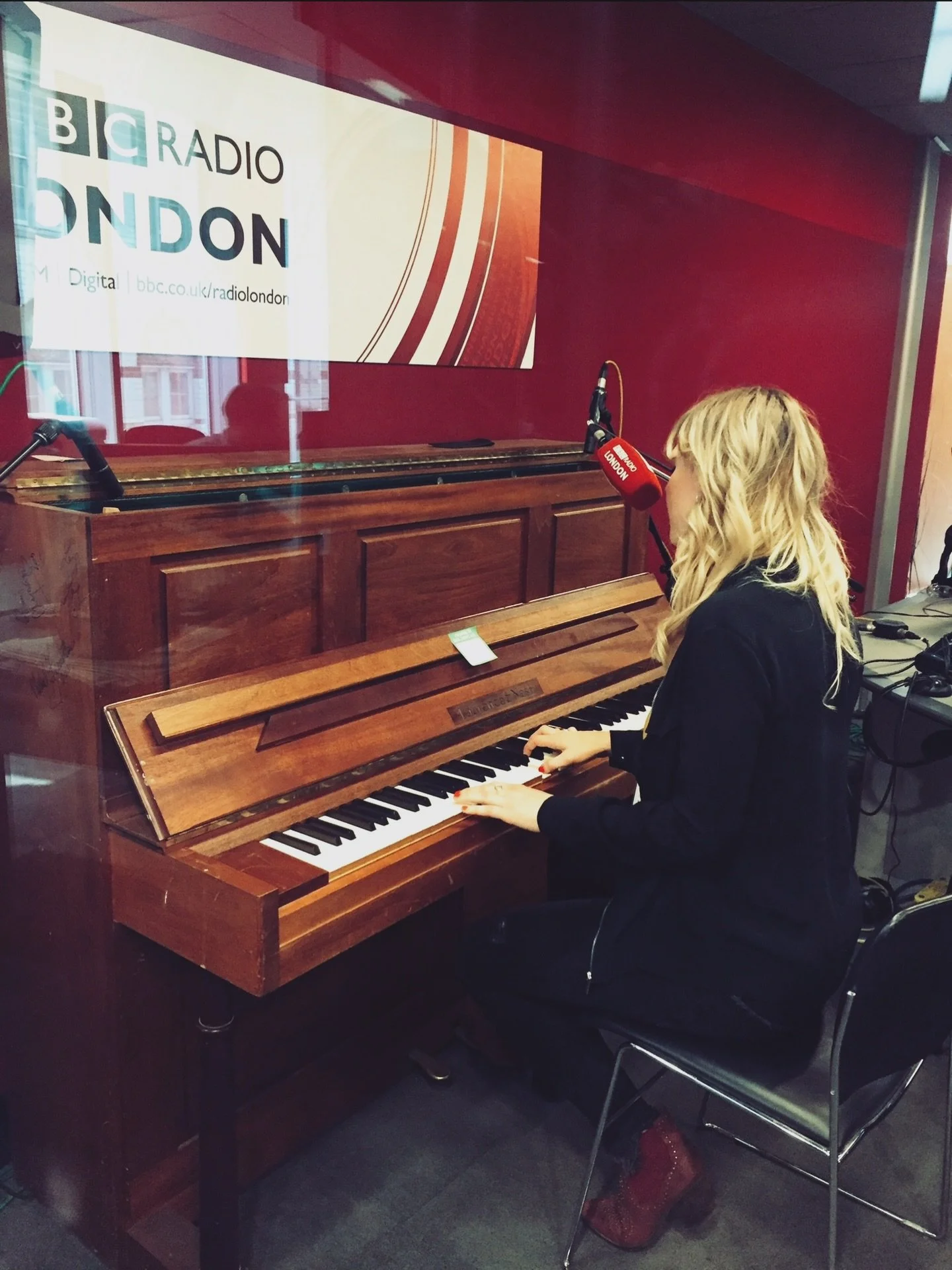 It begins with a piano&hellip; sometimes a guitar. However it starts, the song always finds its way. 🌙 🌌 ✨