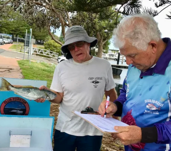 Allan Bowden assisting Recorder Frank Harshman.png