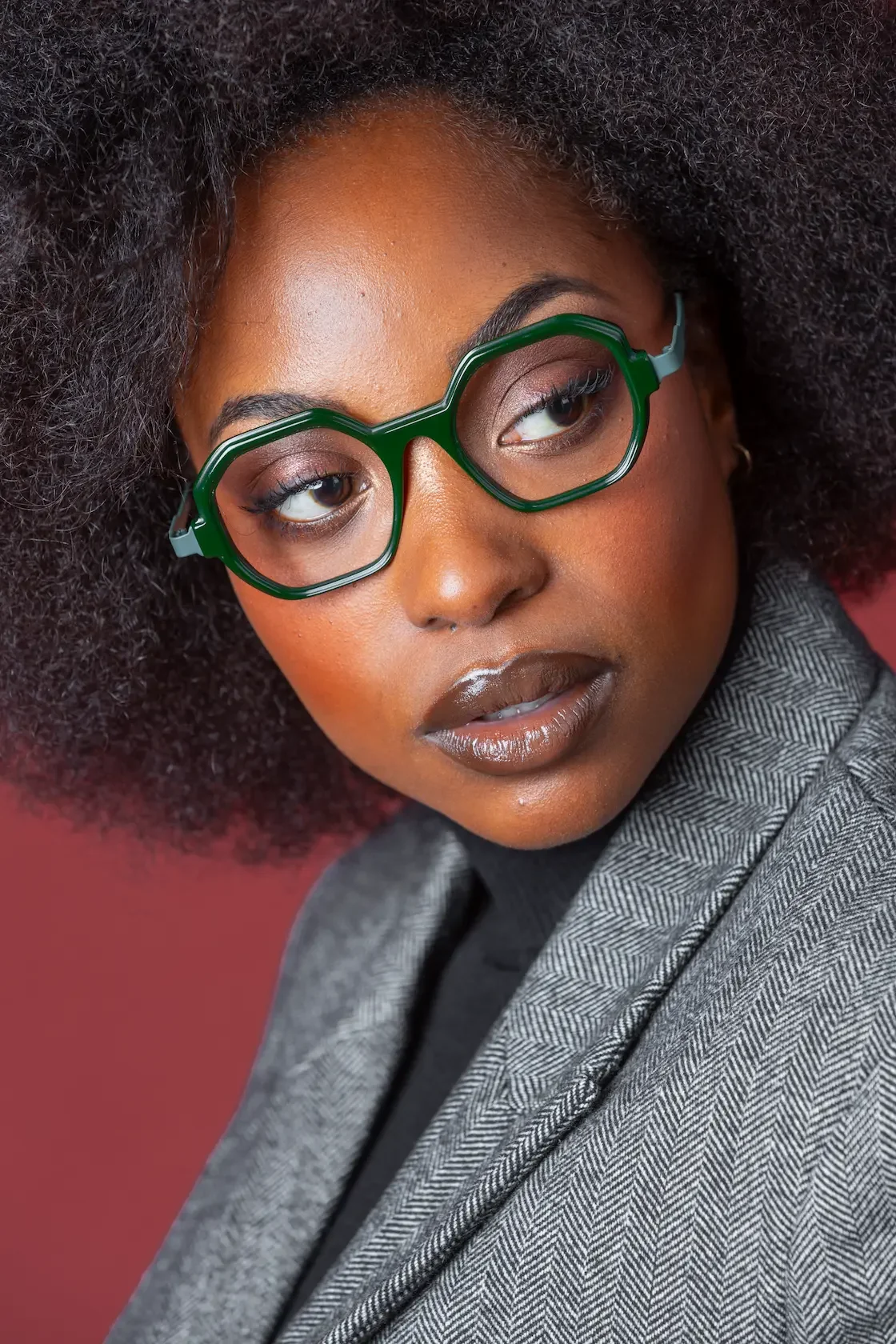 Smaragdově zelené geometrické obruby | Architektura tváře | Vidím Pěkně