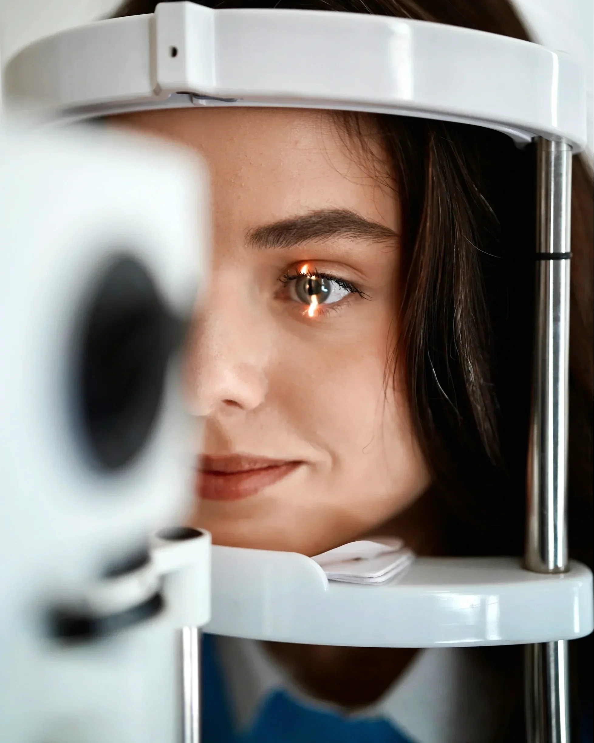 Oční vyšetření pro řidičský průkaz na štěrbinové lampě Praha 6