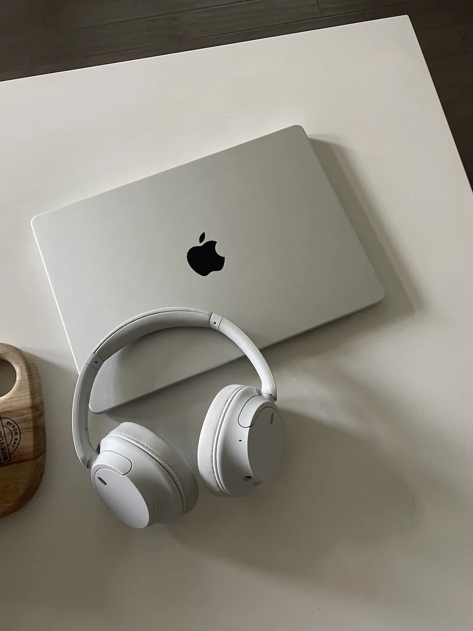 The Tools You Actually Need to Start a Solopreneur Business (And What to Skip)