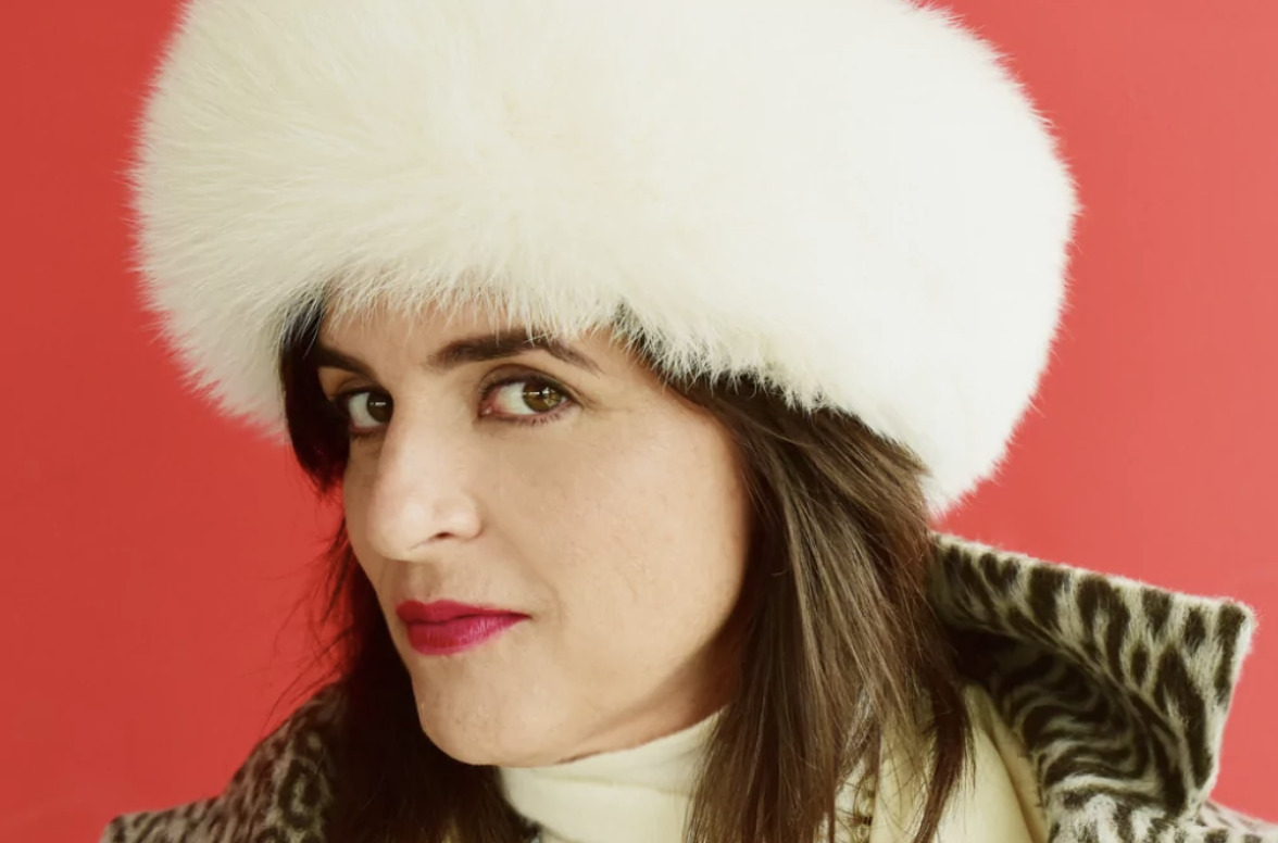 Laura Tsaggaris' 5th Annual "Get In The Mood" Holiday Show