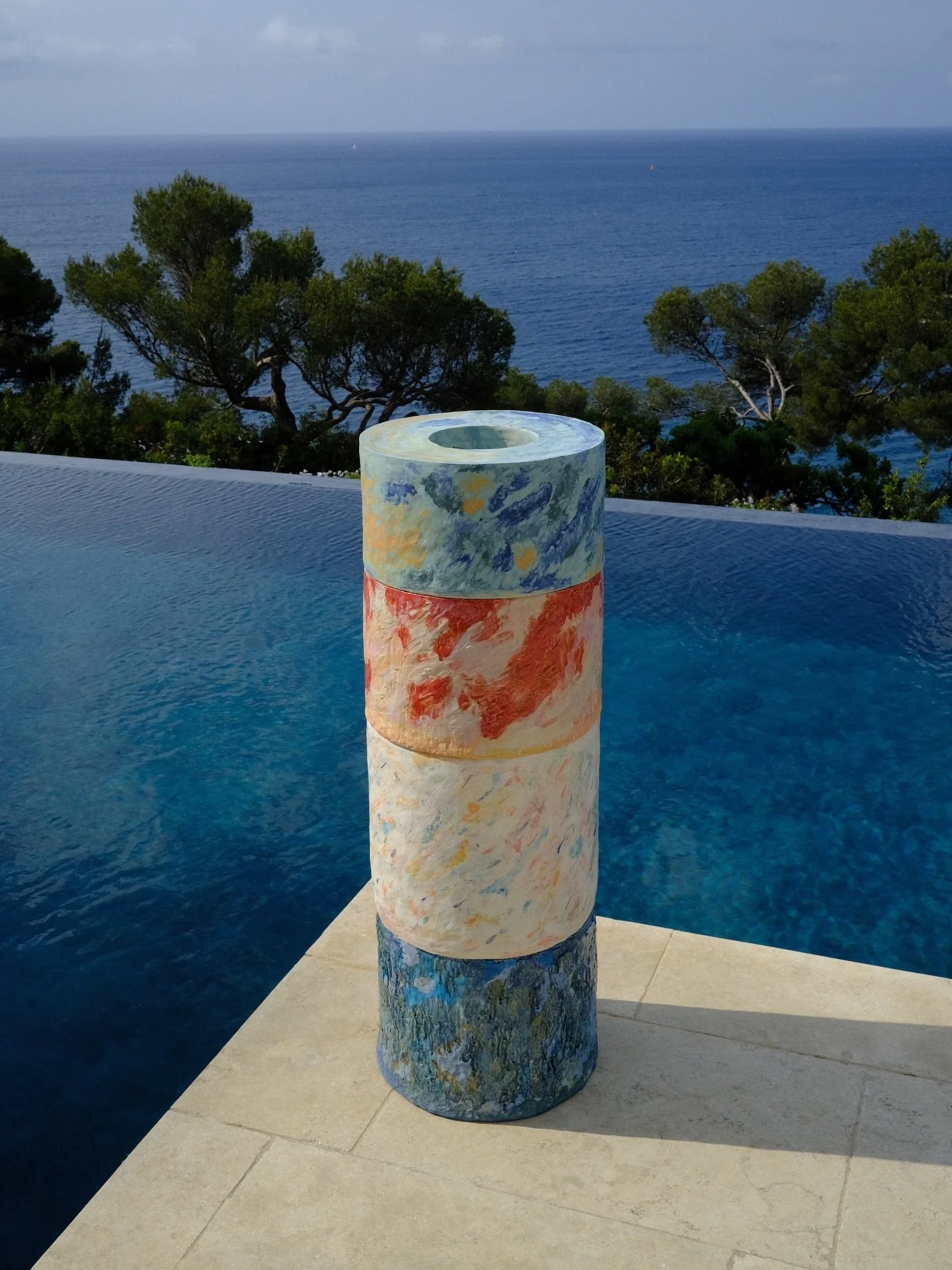 Contemplation Column 

On-going work , Glazed ceramic, 2026 

Contemplation Column is the result of two months residency at @residencesrocabella in the South of France . Facing the Mediterranean Sea , I integrated the landscape&rsquo;s ever changing 