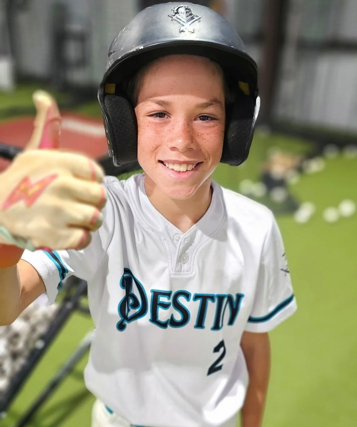 Cade Yahne is 11! πHe’s the kid we’re all trying to catch up to…on the base path ππΌ‍βοΈπ¨, in centerfield ππΌ‍βοΈβΎοΈ & in pure coolness! Happy birthday, Dude! π