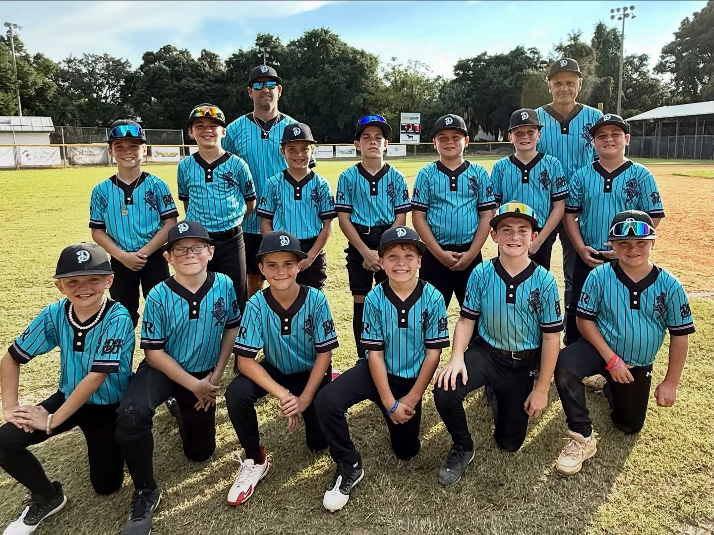 Our 11U team kicked off their fall season yesterday with a scrimmage against Klutch 11U! It was fun to be back on the diamond and in game mode. Their first fall tournament is next weekend in Ft Walton Beach! ⚾️ 🩷🖤 ⚔️