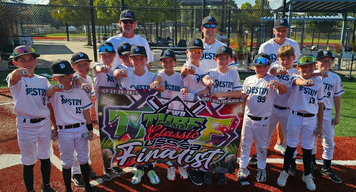 ⭐️ FINALIST ⭐️ 
4-1 for the weekend. 🔥 Two great wins yesterday, two walk off wins today &amp; a championship game to wrap it up! Great start to the fall season for our 11U Knights! ⚔️🩷l