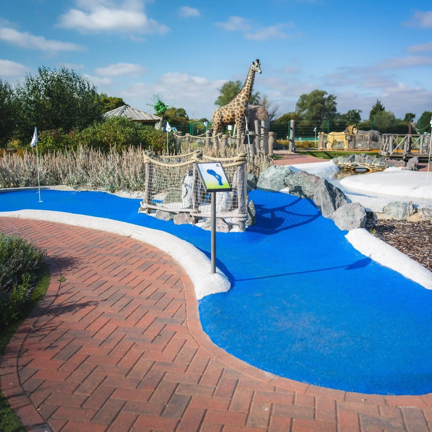 2 days till the holidays!

#noahspark #adventuregolf