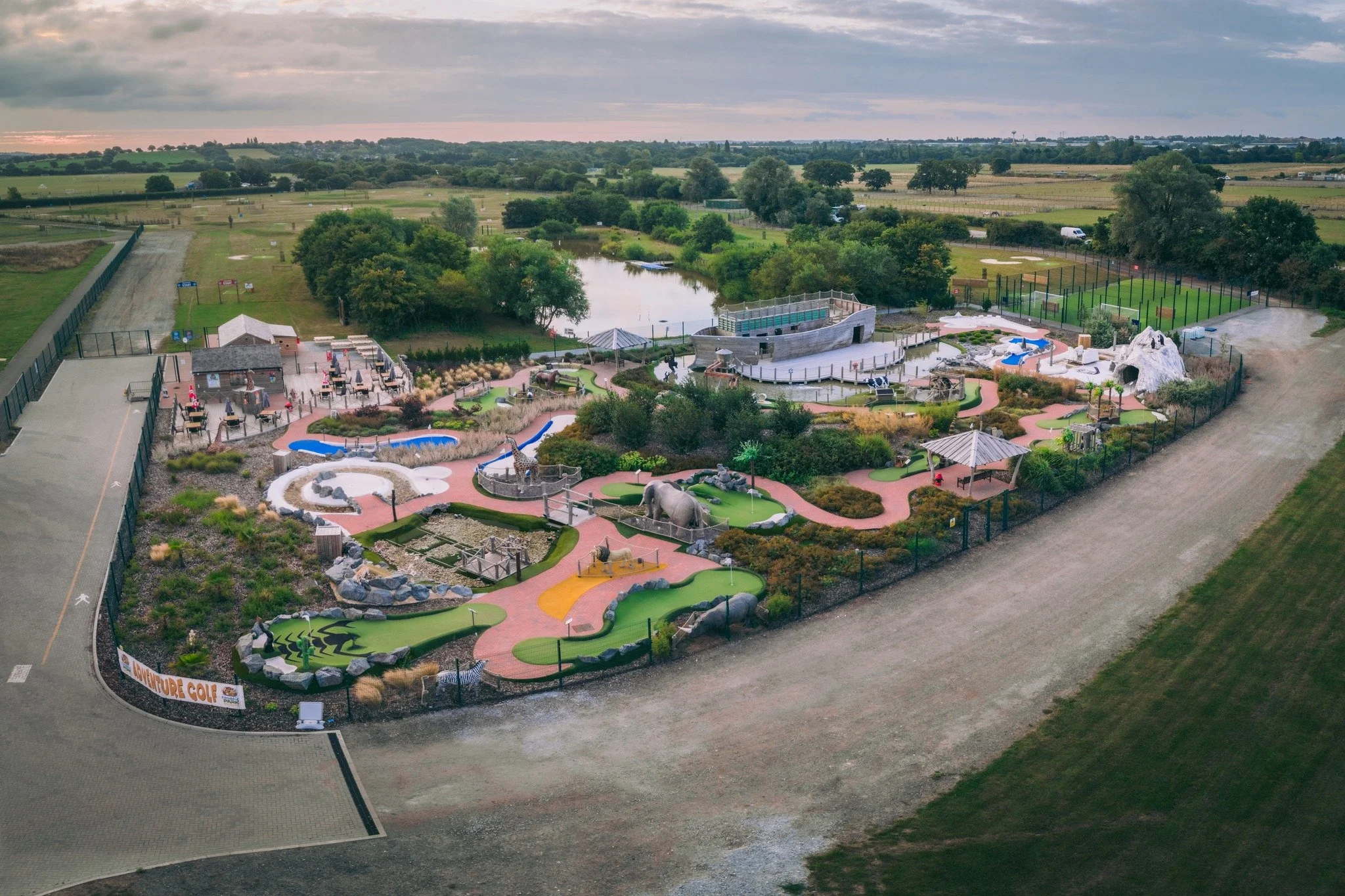 📸 One course, loads of moments you&rsquo;ll want to replay.
👉 Tag who you&rsquo;d bring
#noahspark  #minigolf  #weekendplans