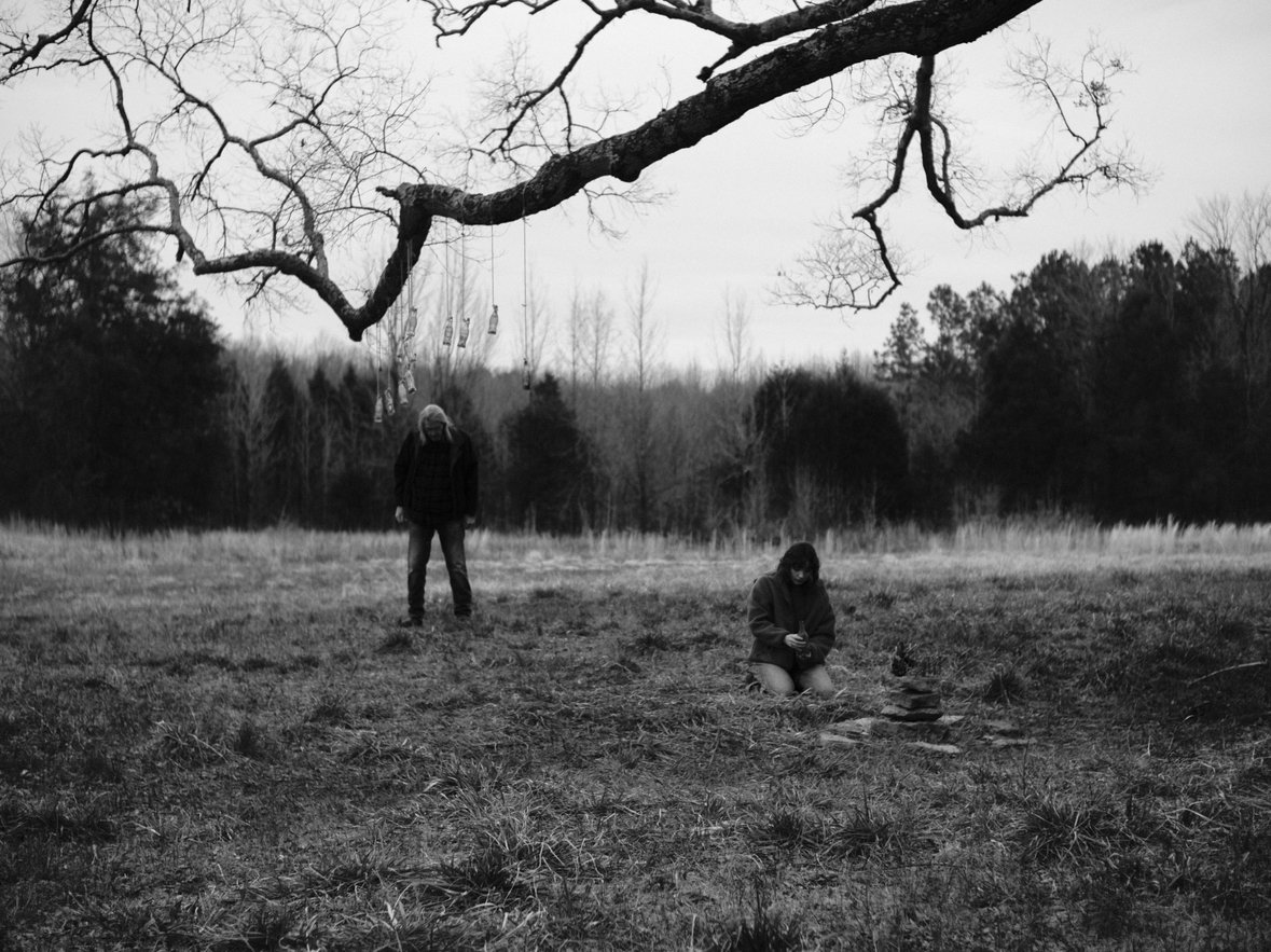Oath (2025) On Bea's 18th birthday, strange events occur, exposing a sinister family tradition.
Photo by June Alves