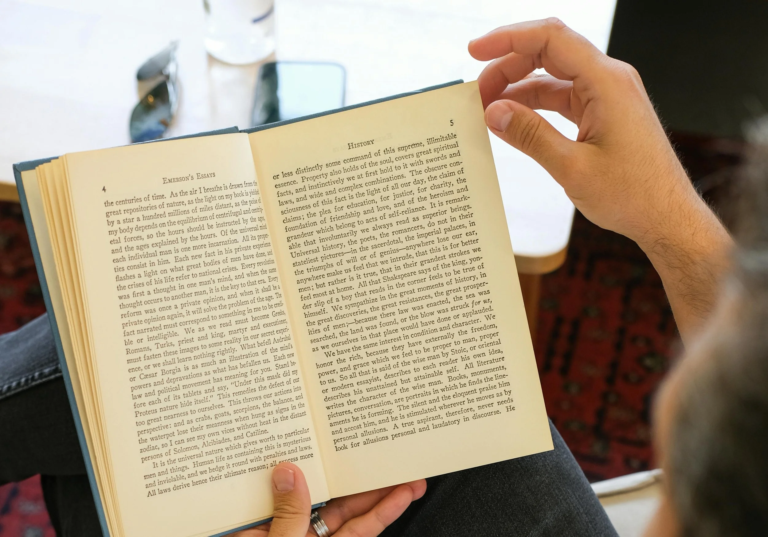 Realistic Tips For Improving Your English Reading Skills