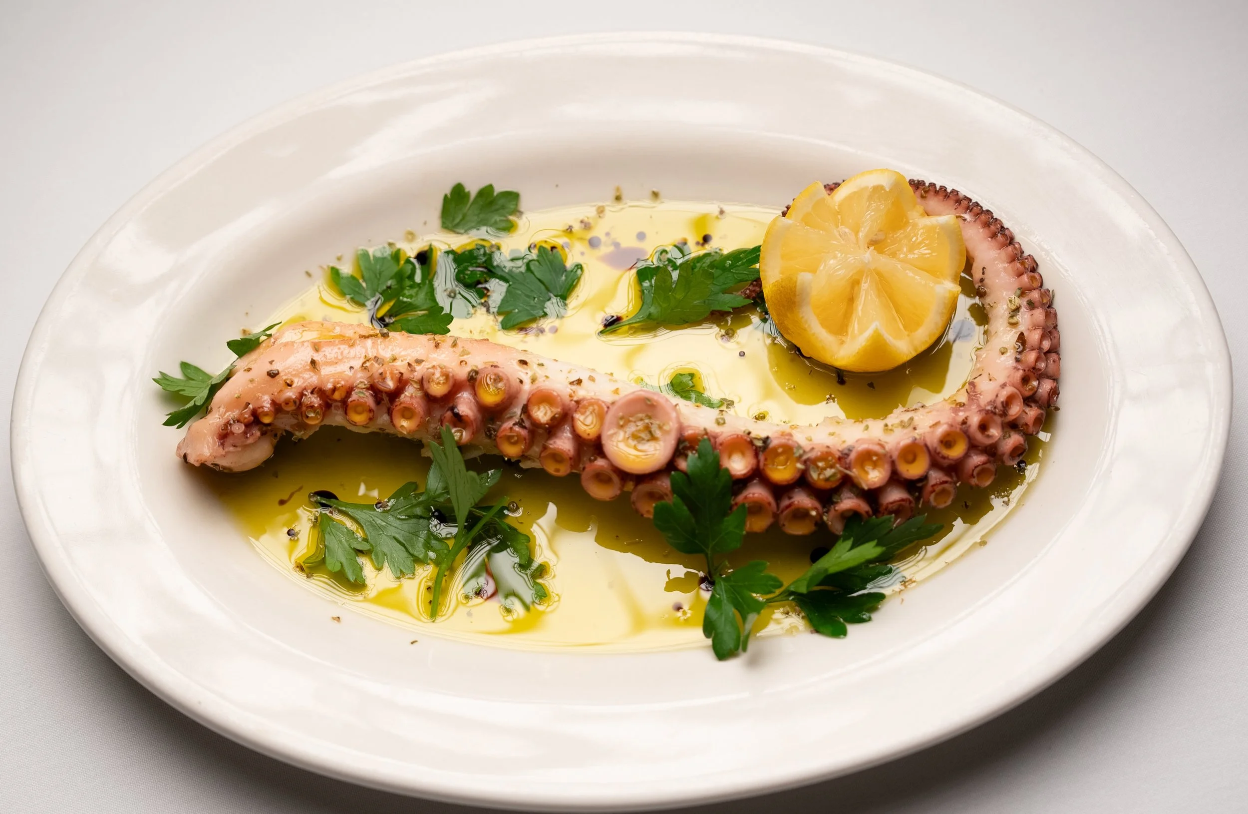 antiquegaragerye.com