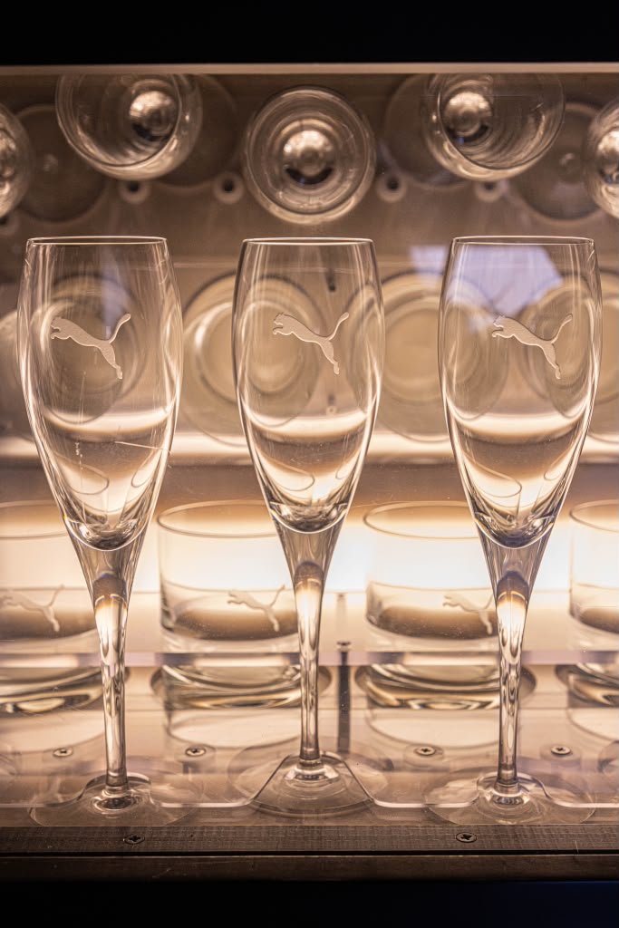 bespoke-champagne-flutes.jpeg