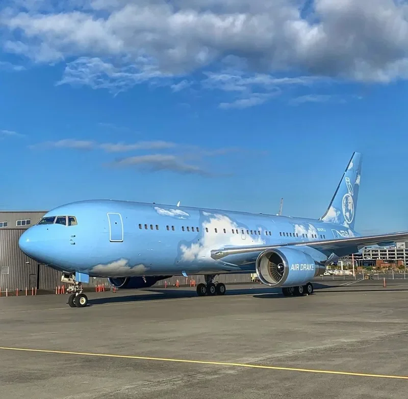 Drake's Boeing 767 BBJ
