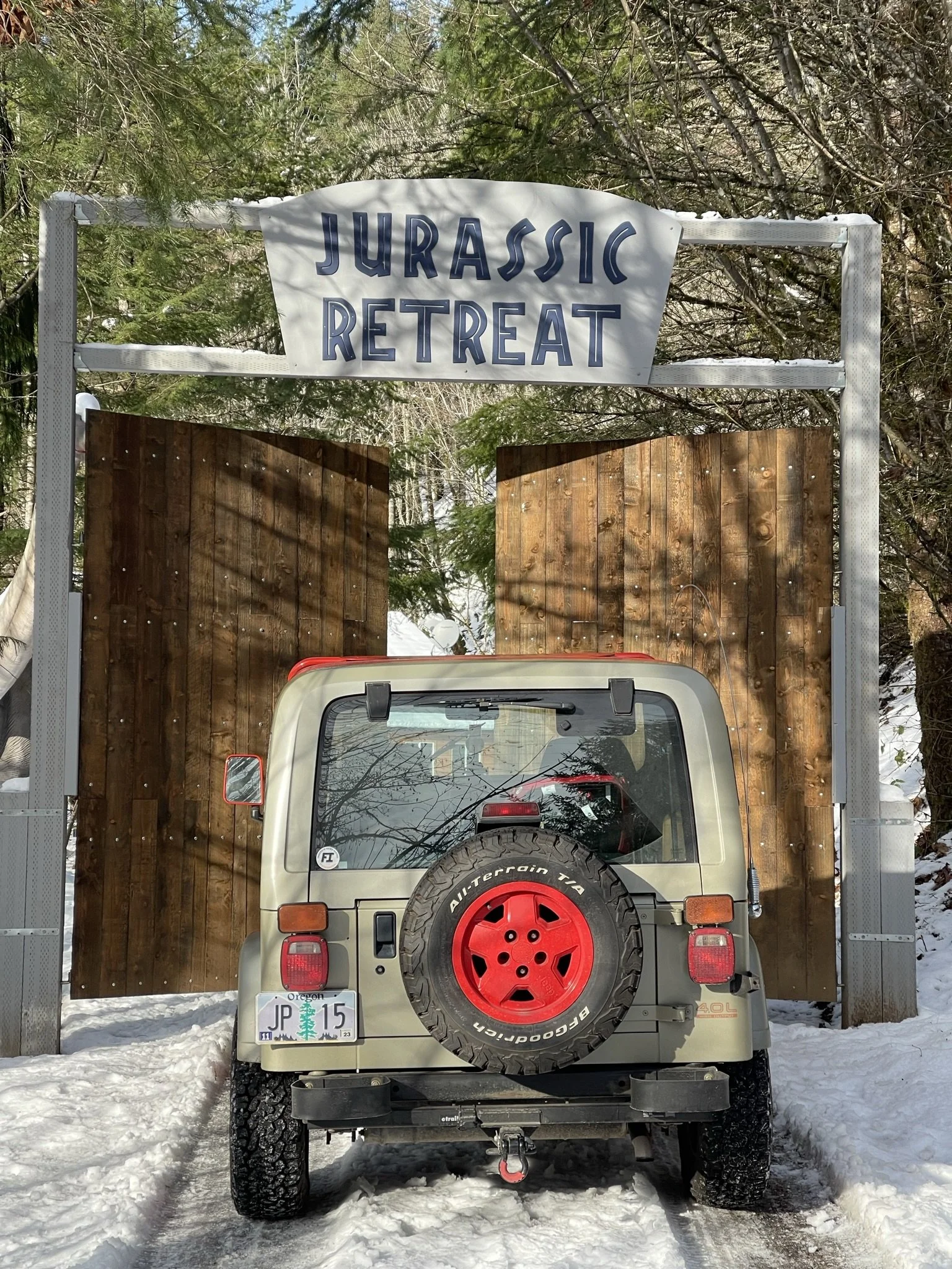 In Jan 2022, we spent New Years at the Jurassic Retreat AirBNB! 