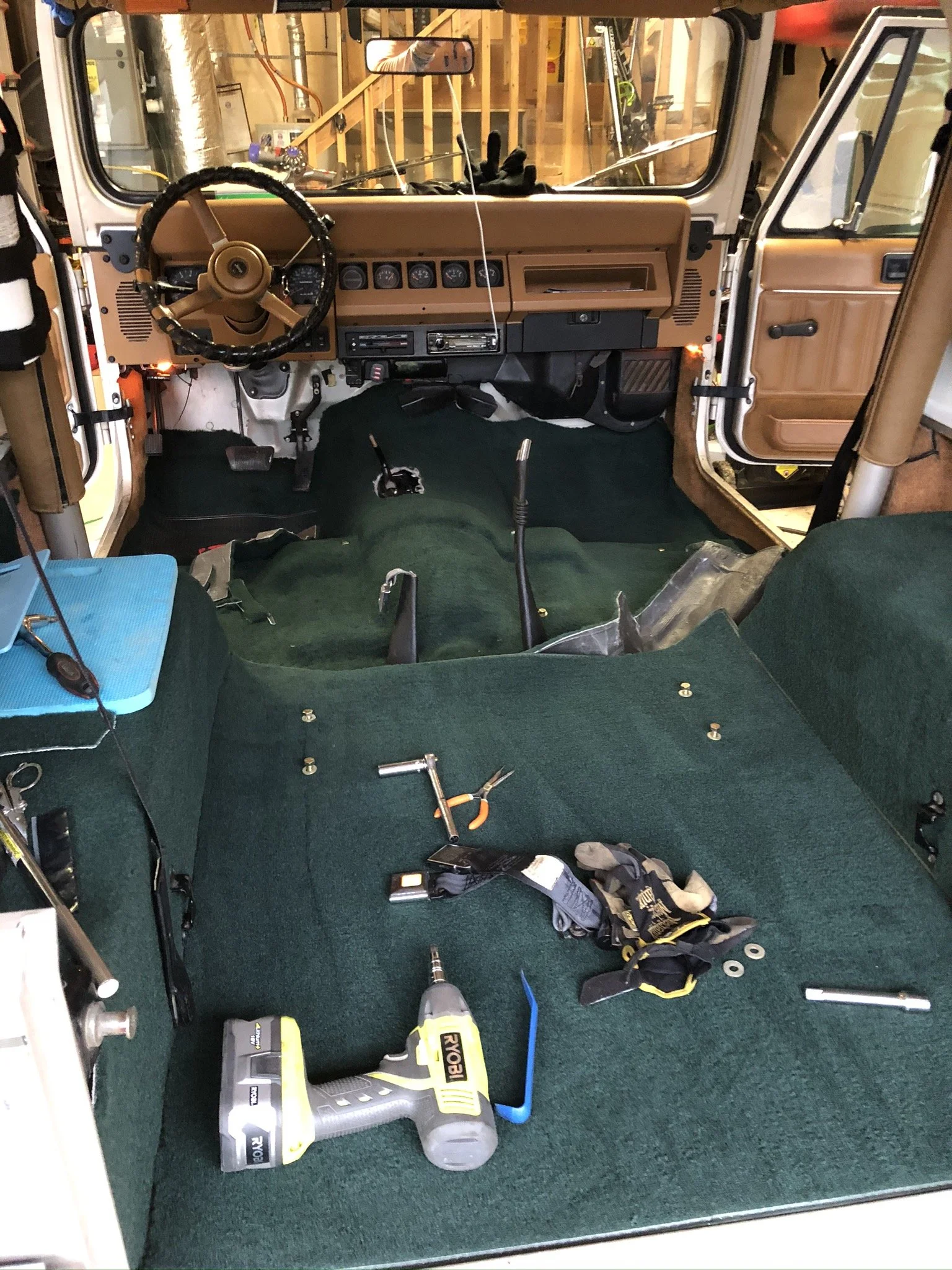 Aftermarket green carpet. MUCH better!