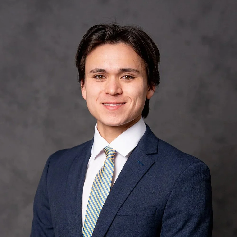 headshot_spring2025 - Simon Wang.jpg