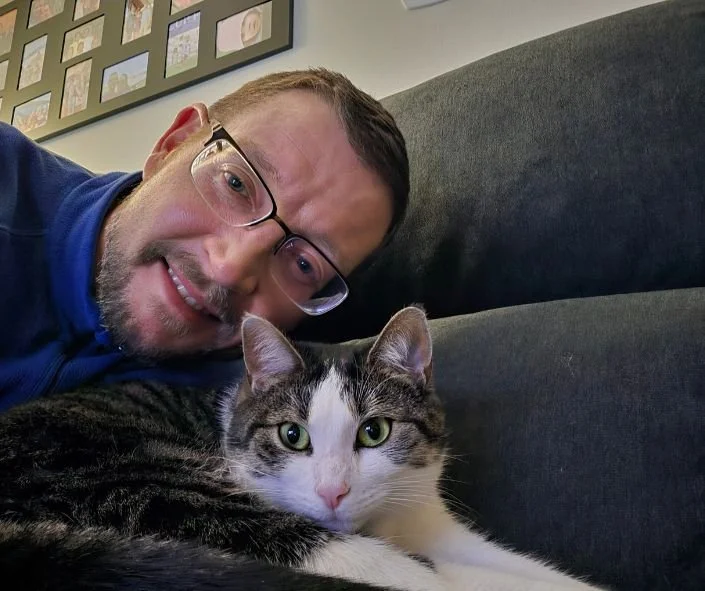 A Cat Who Chose Her Hooman: Piston’s Adoption Story in Spring City, PA