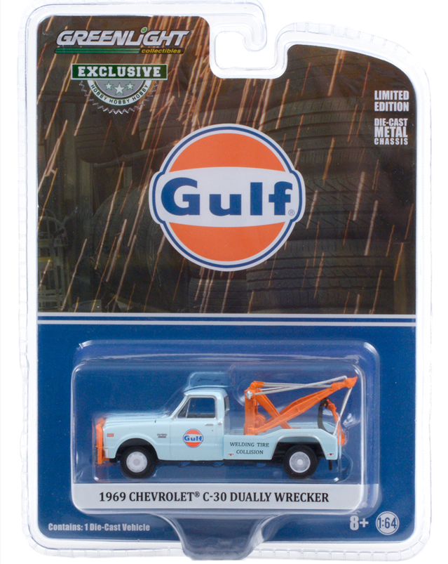 GreenLight Collectibles – 1969 Chevrolet C-30 Dually Wrecker (Gulf Livery)