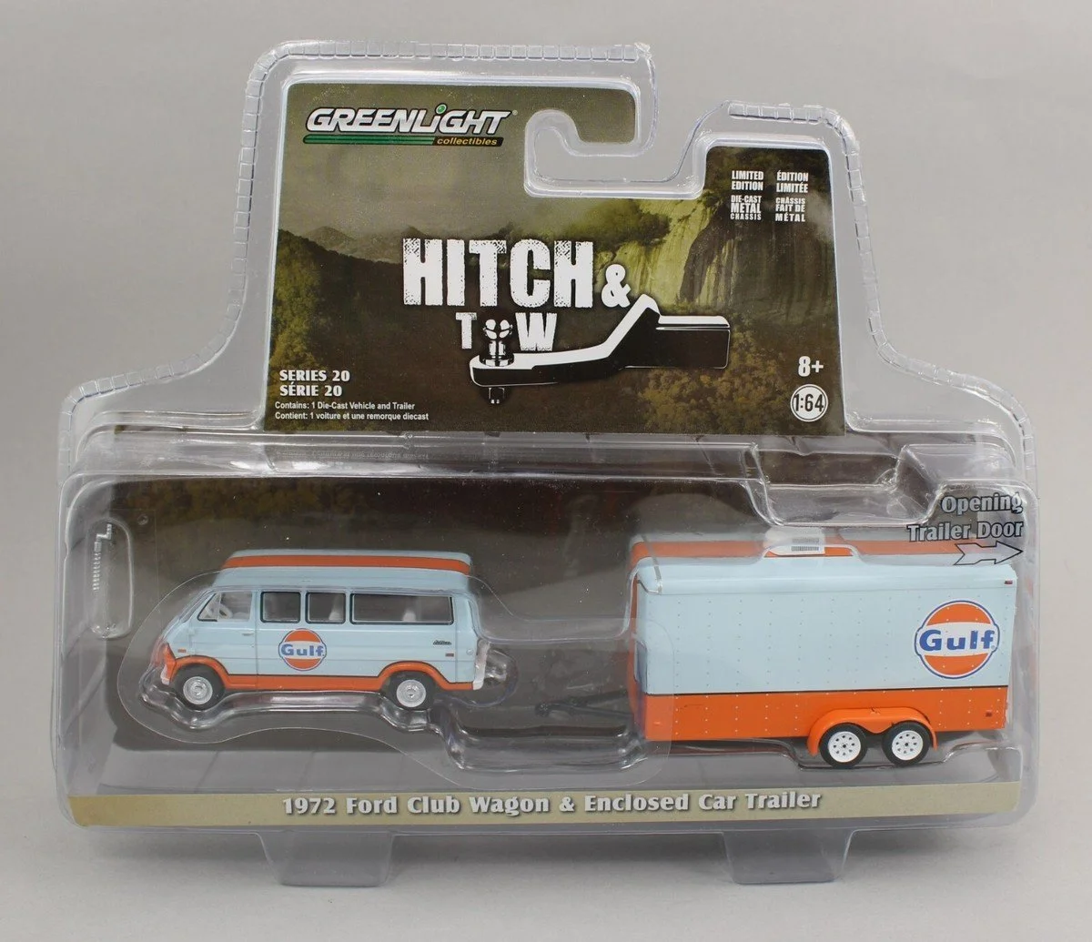 GreenLight Hitch & Tow – 1972 Ford Club Wagon (Gulf Livery) – 1:64 Scale