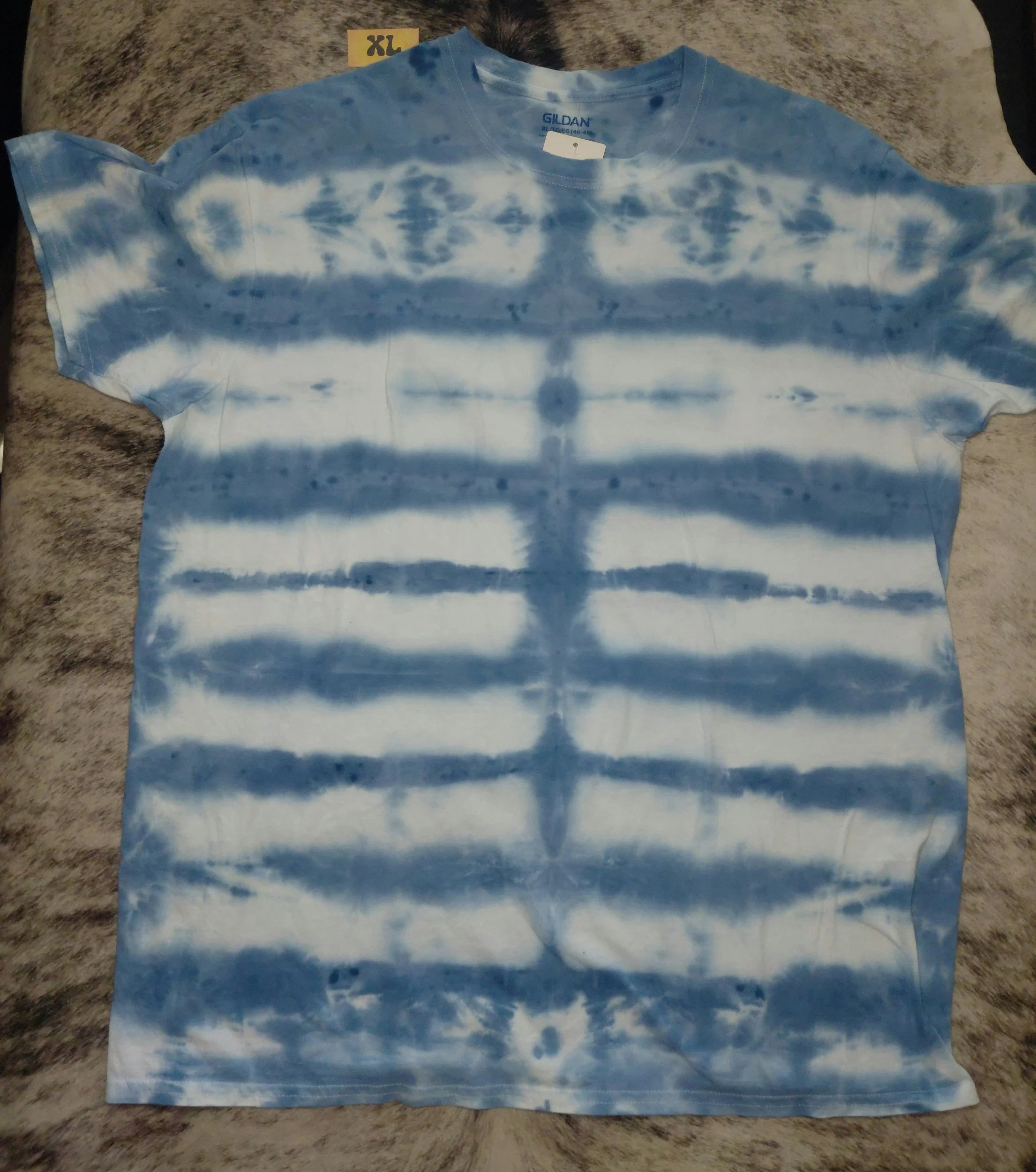 XL tie-dye blue