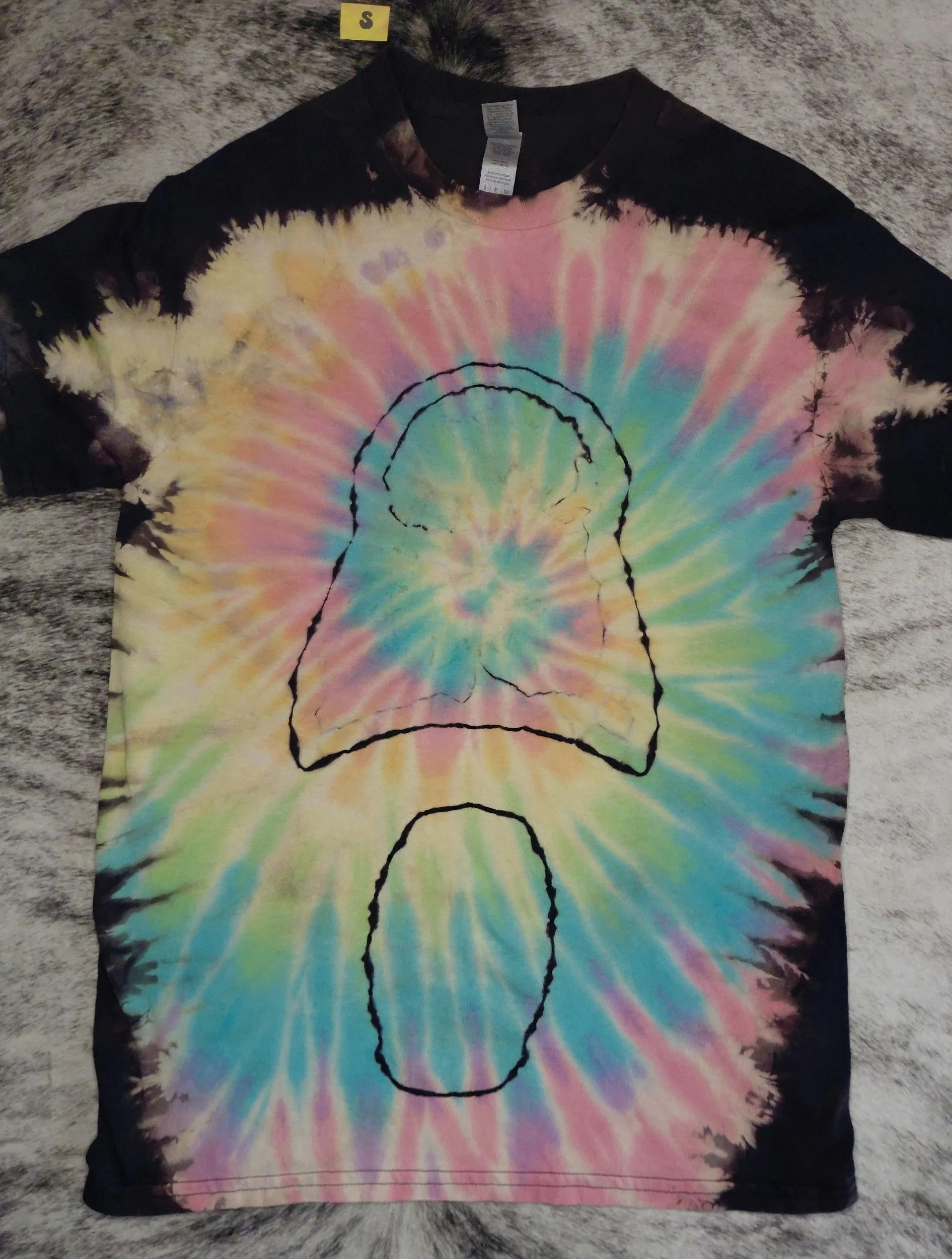 Small reverse trippy mushroom