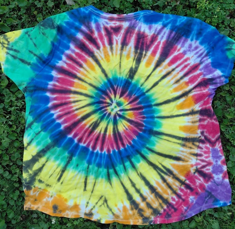 Rainbow Black spiral V-Neck 4X