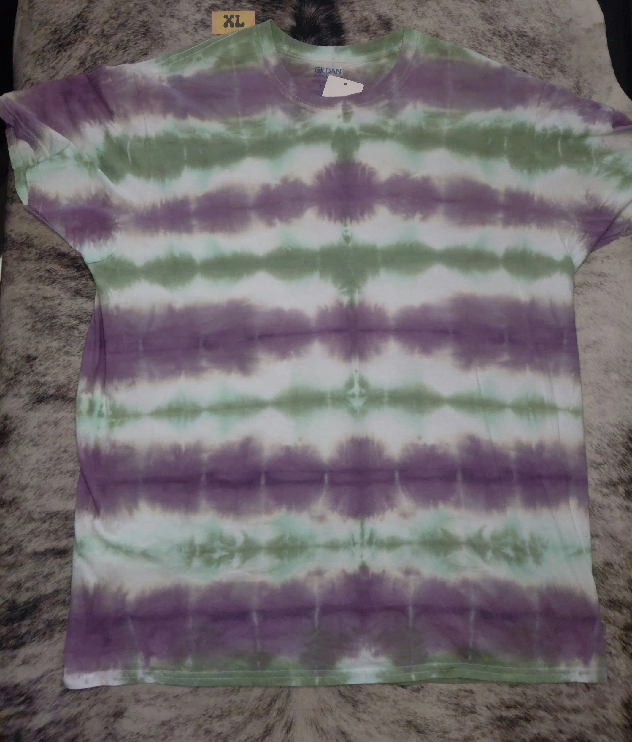 XL tie-dye