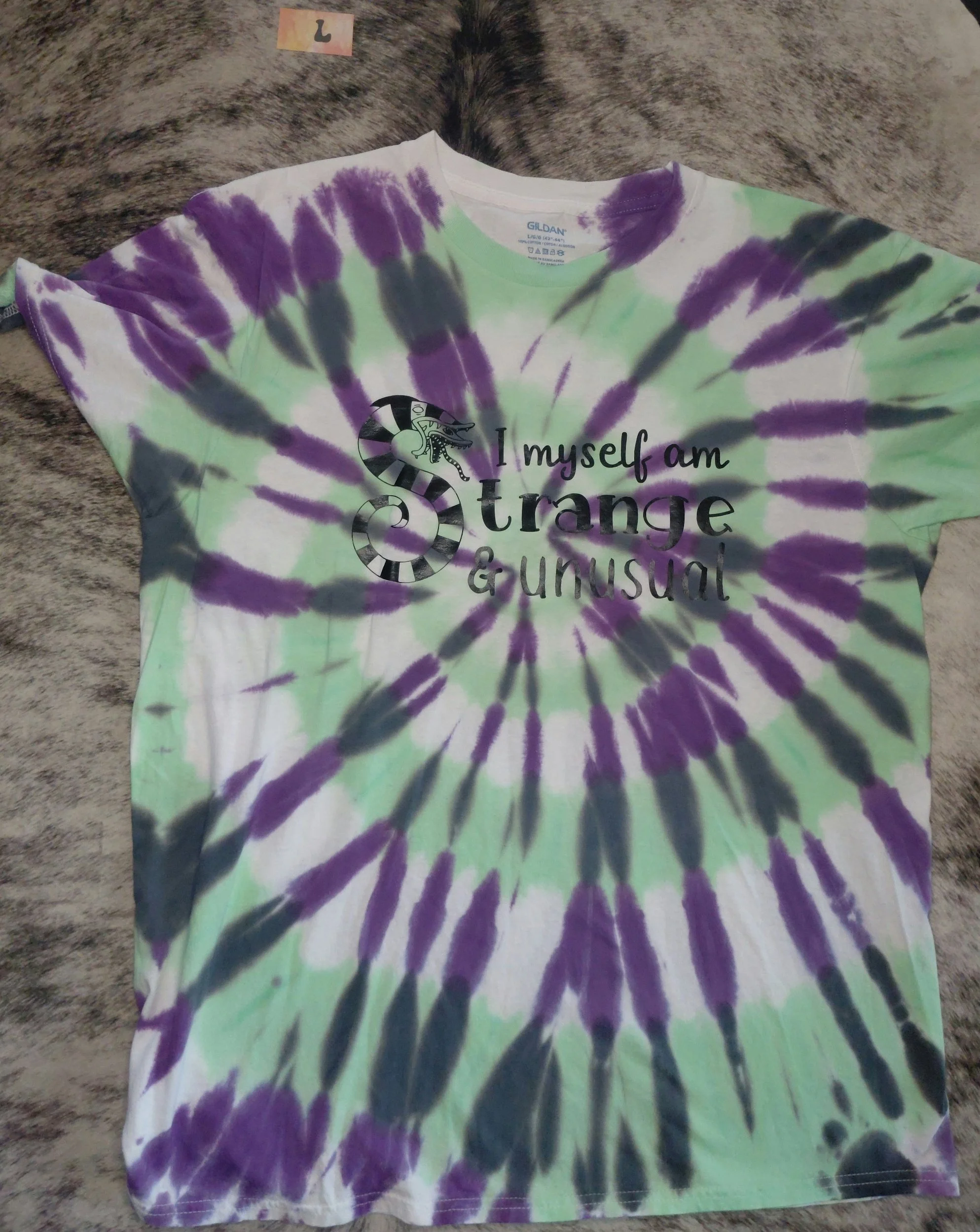 Large tie-dye beetle juice vibes