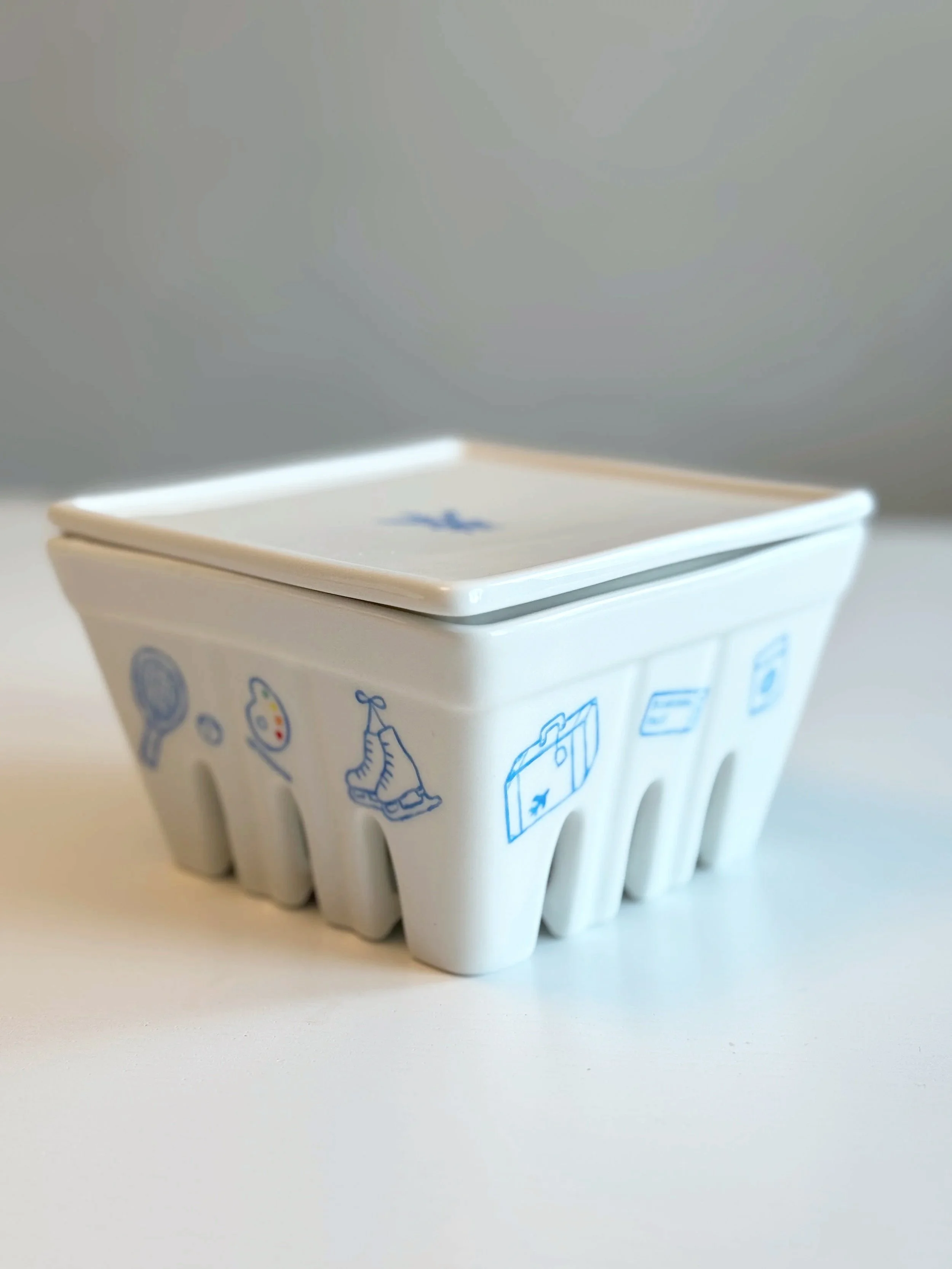 custom order | berry basket with lid/tray [SOLD OUT]