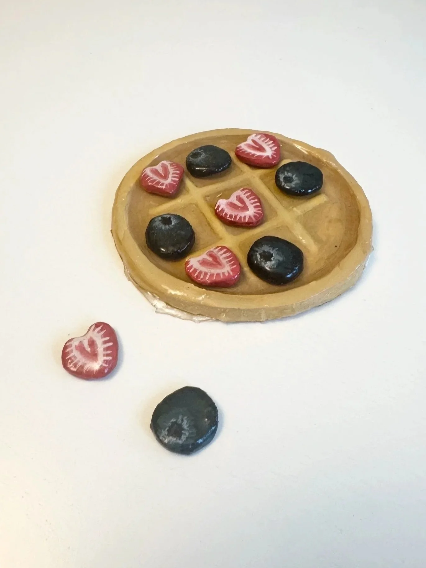 waffle & berries | tic tac toe [SOLD OUT]