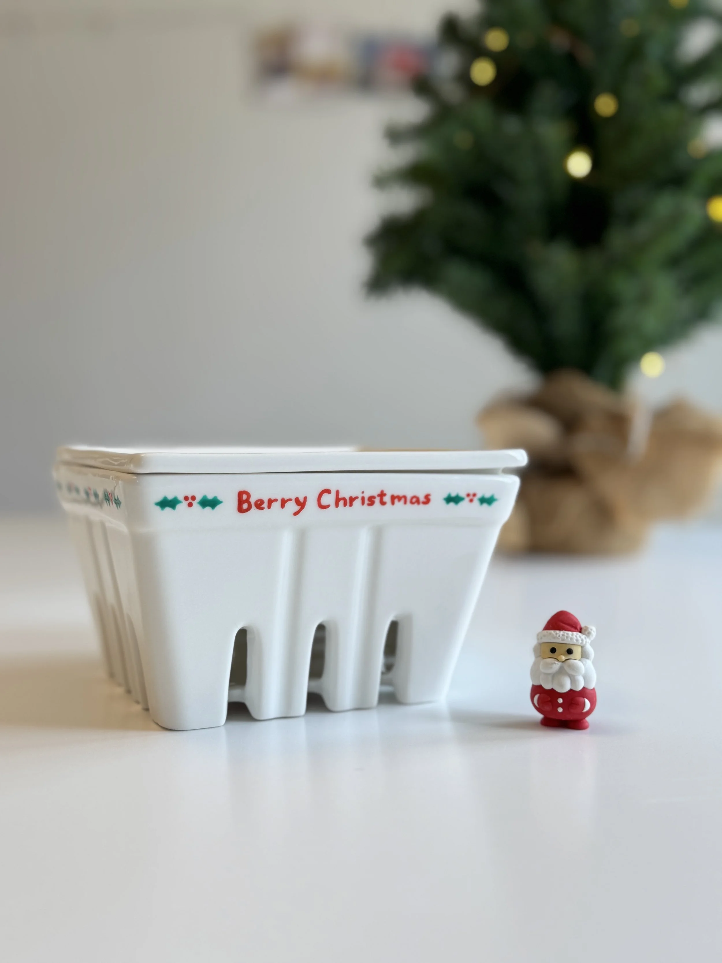 berry christmas holly trim | berry basket [SOLD OUT]