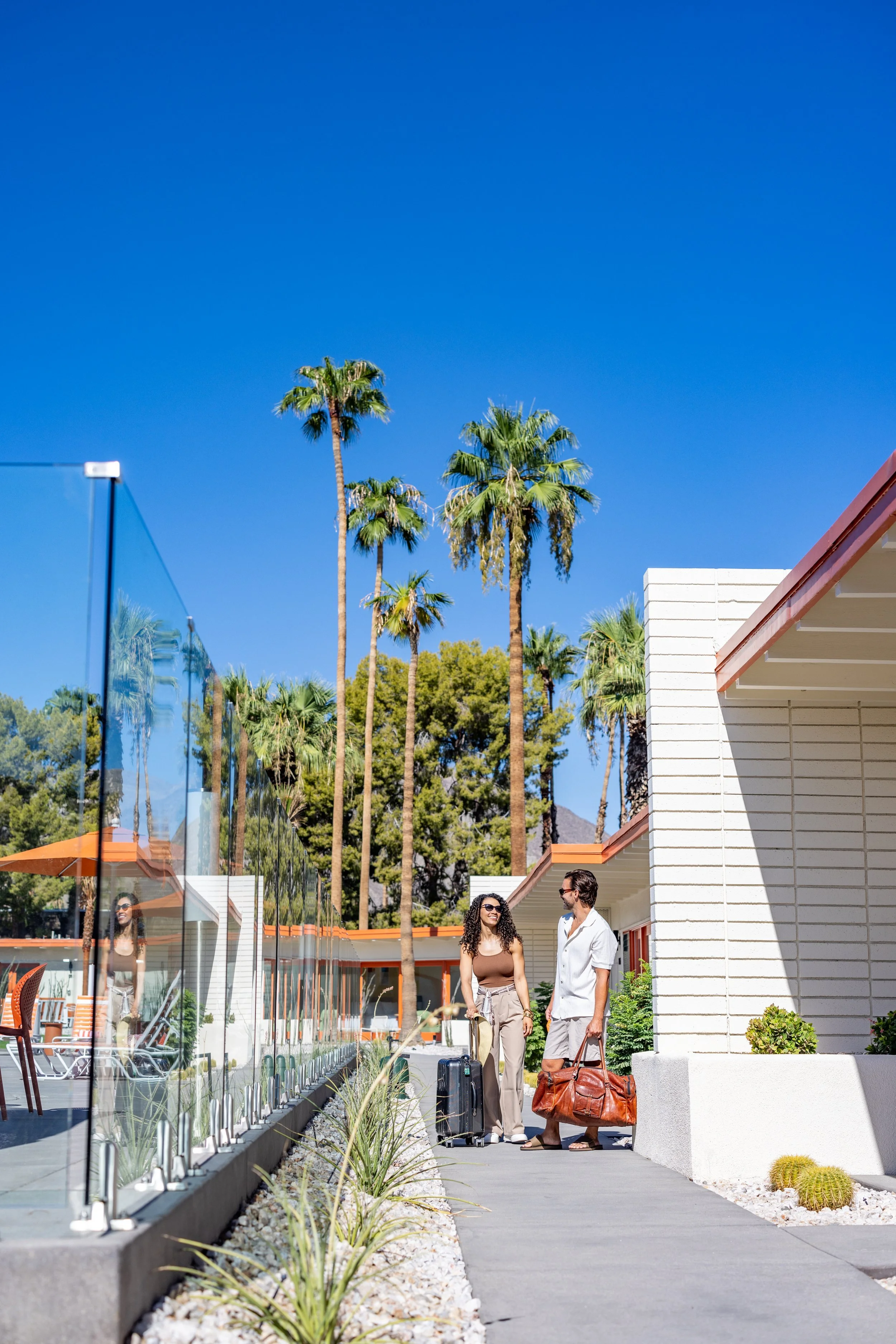 Man eating lunch at a table