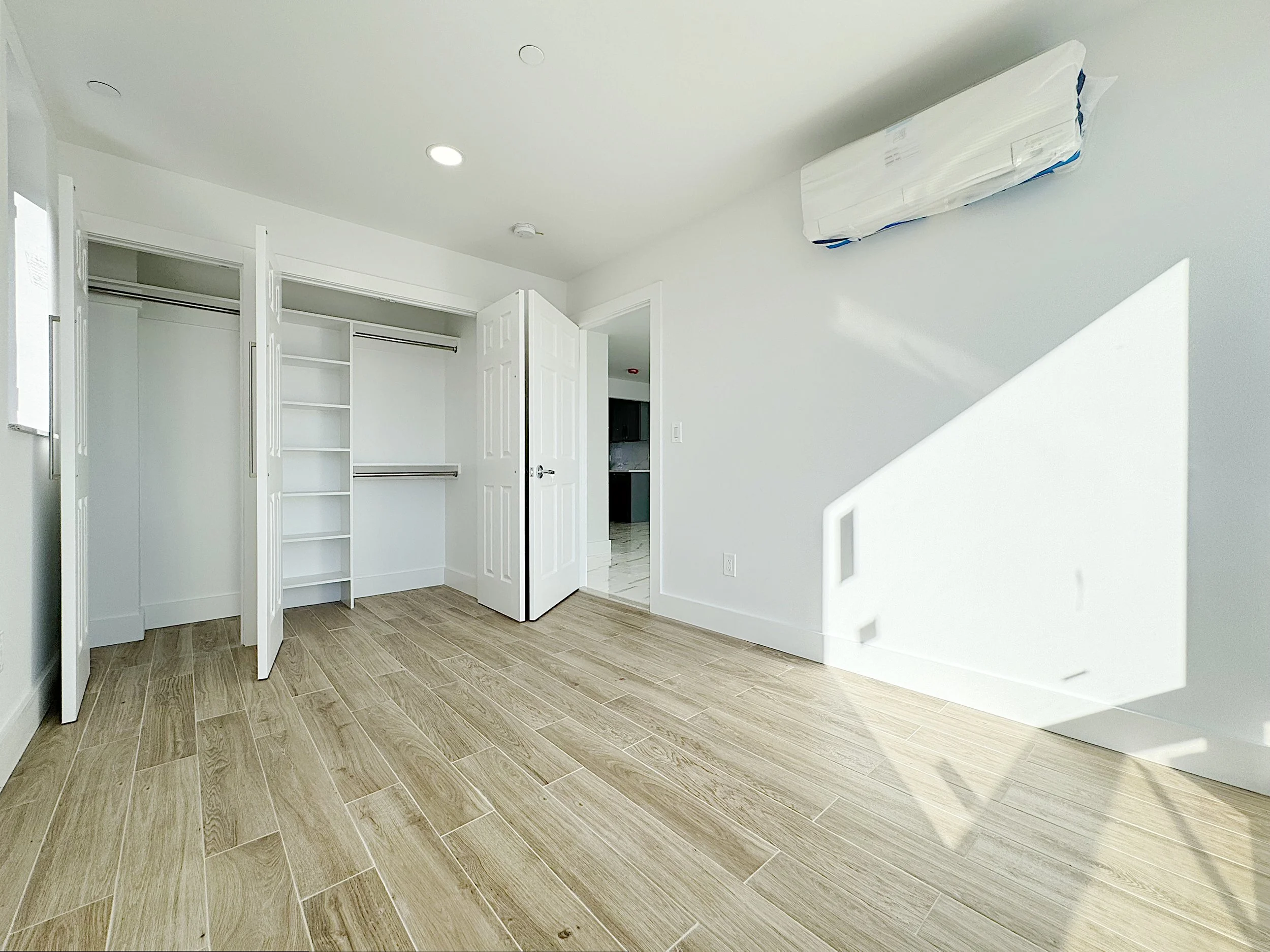 Bedroom R (4).jpg