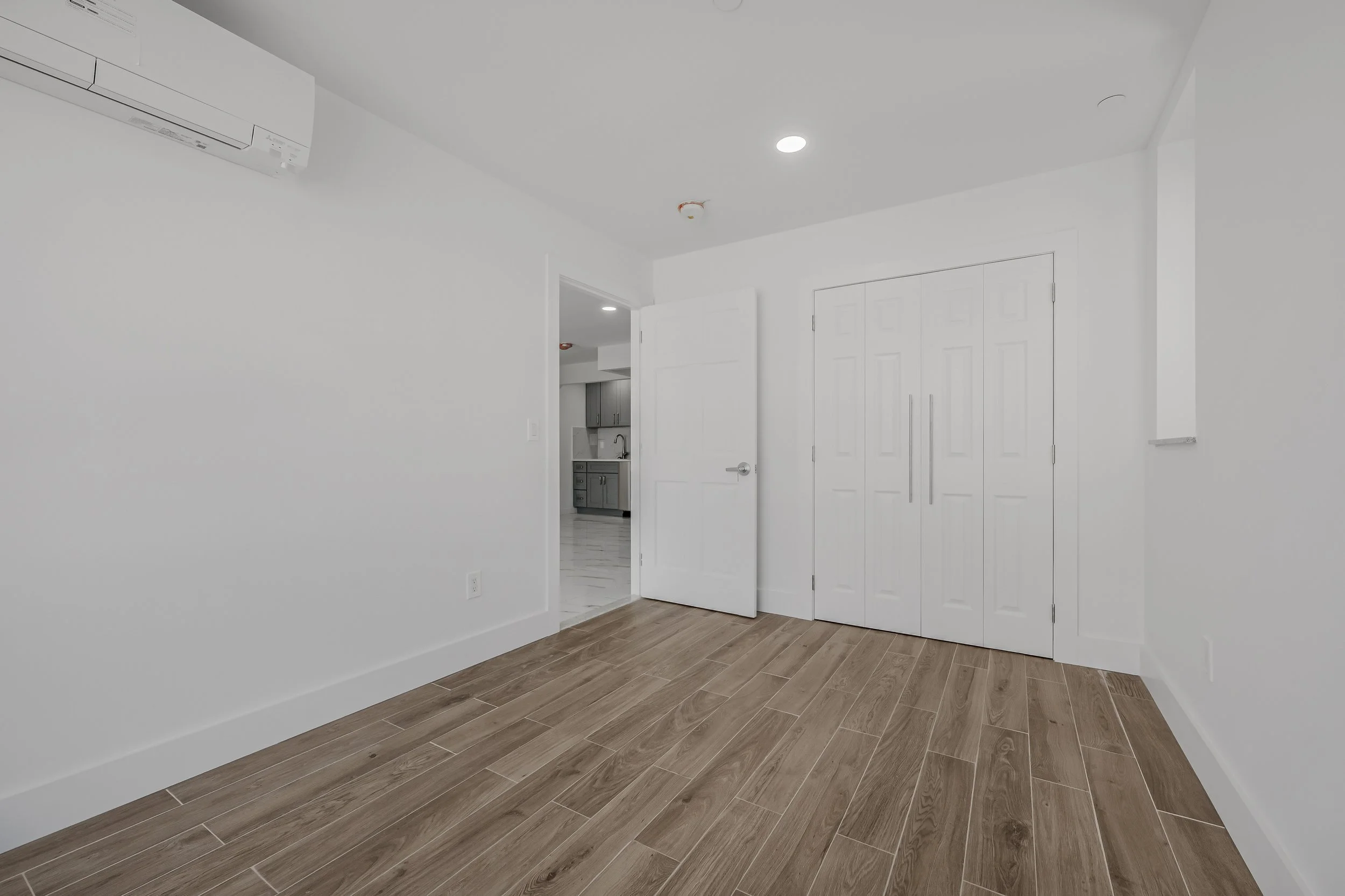 Bedroom left inside.jpg