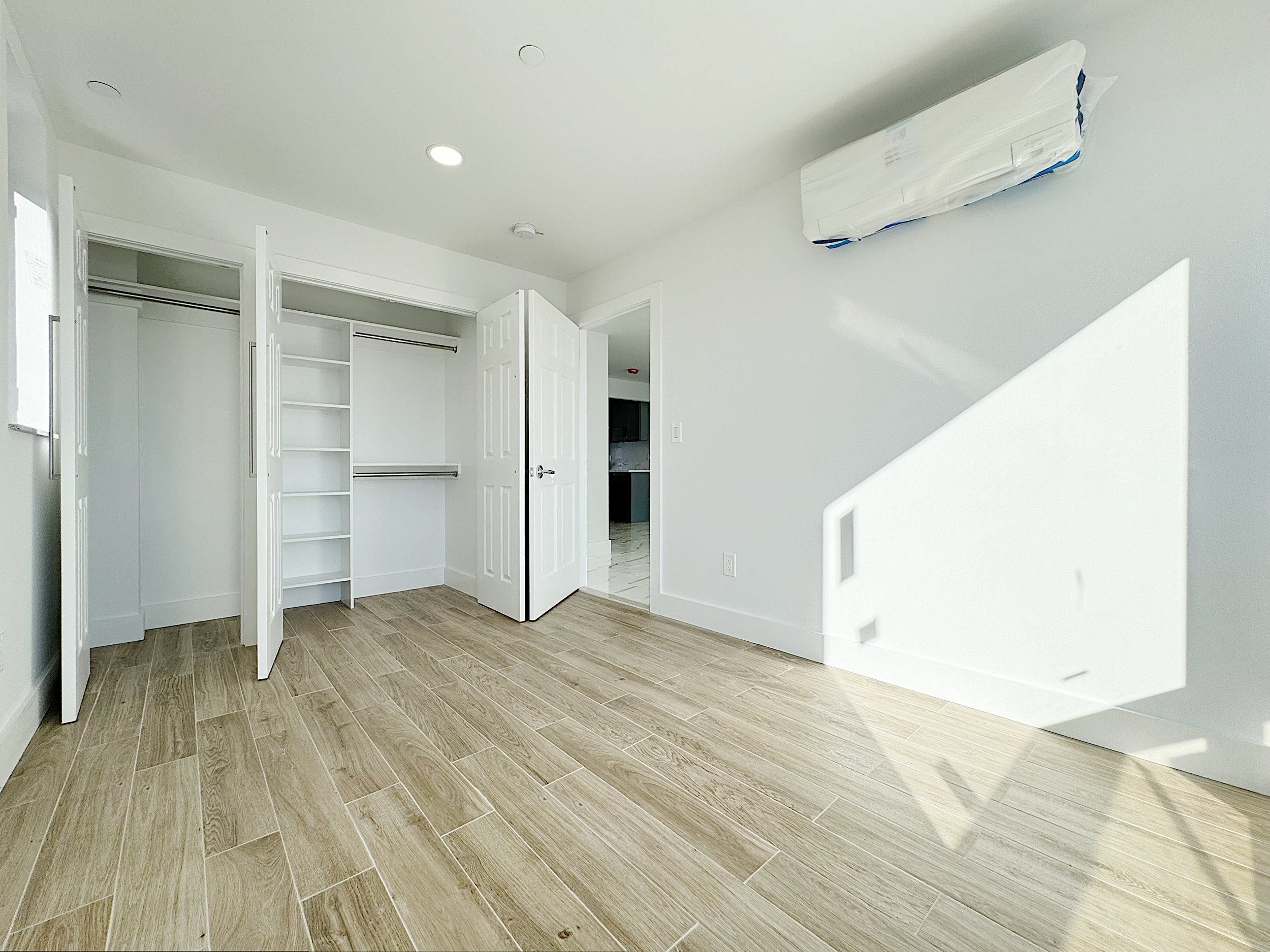 Bedroom R (4).jpg