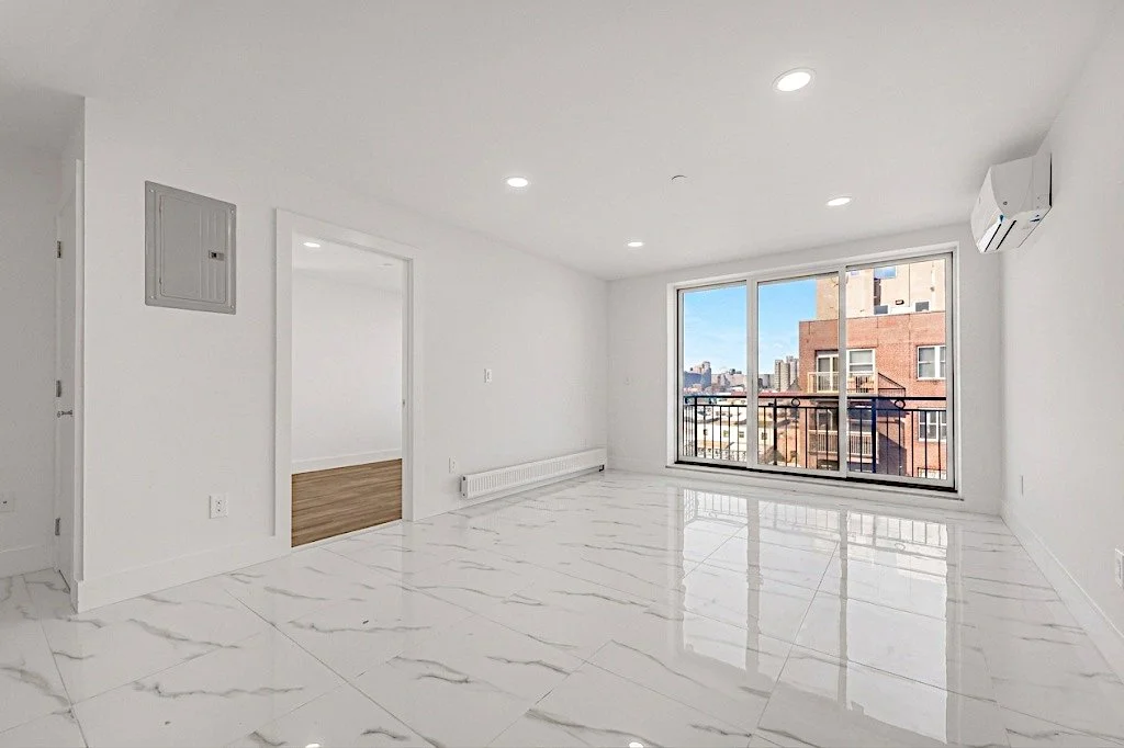 Living room right.jpg